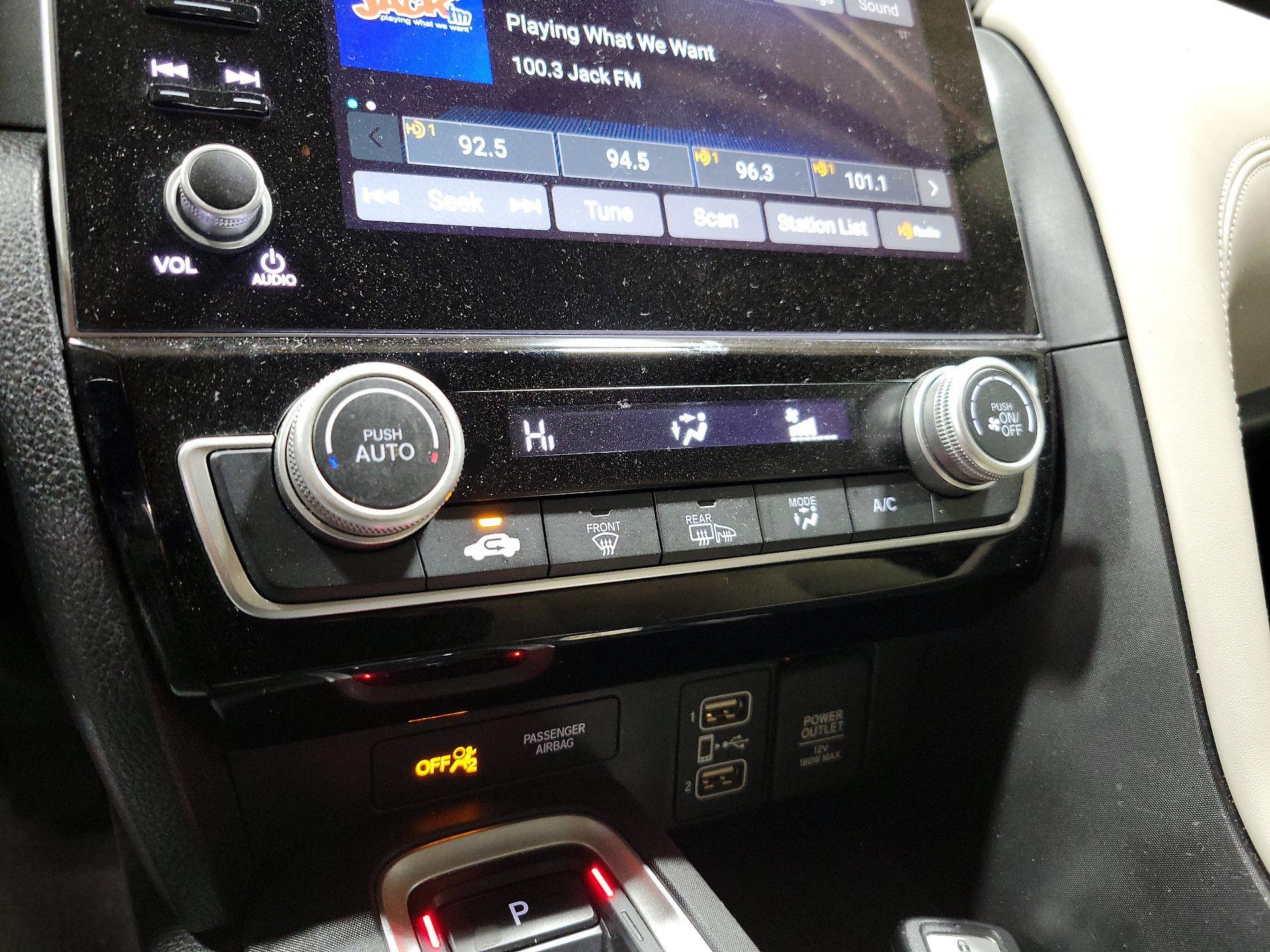 Thumbnail: 2019 Honda Insight - 16