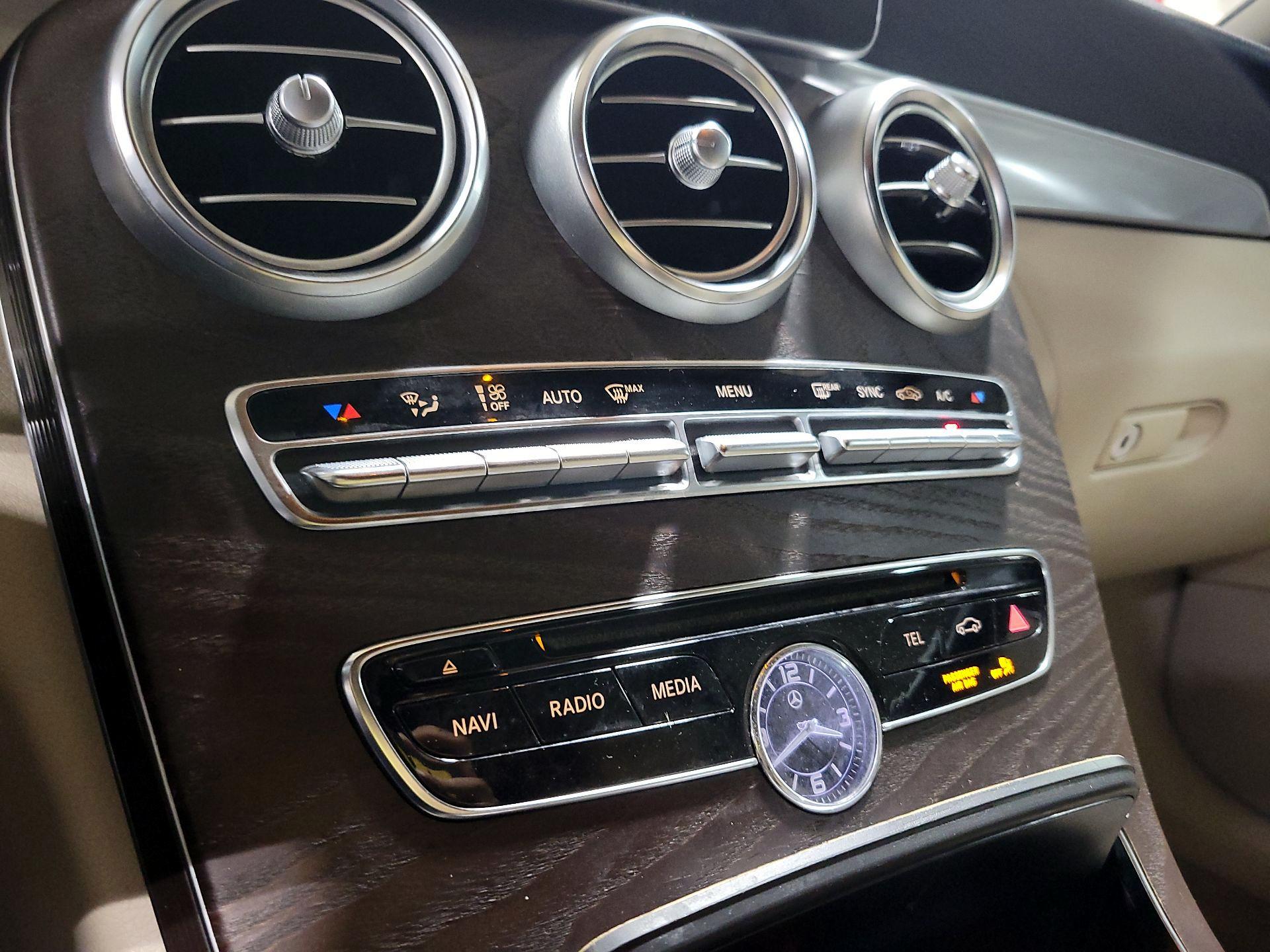 Thumbnail: 2018 Mercedes-Benz C-Class - 16