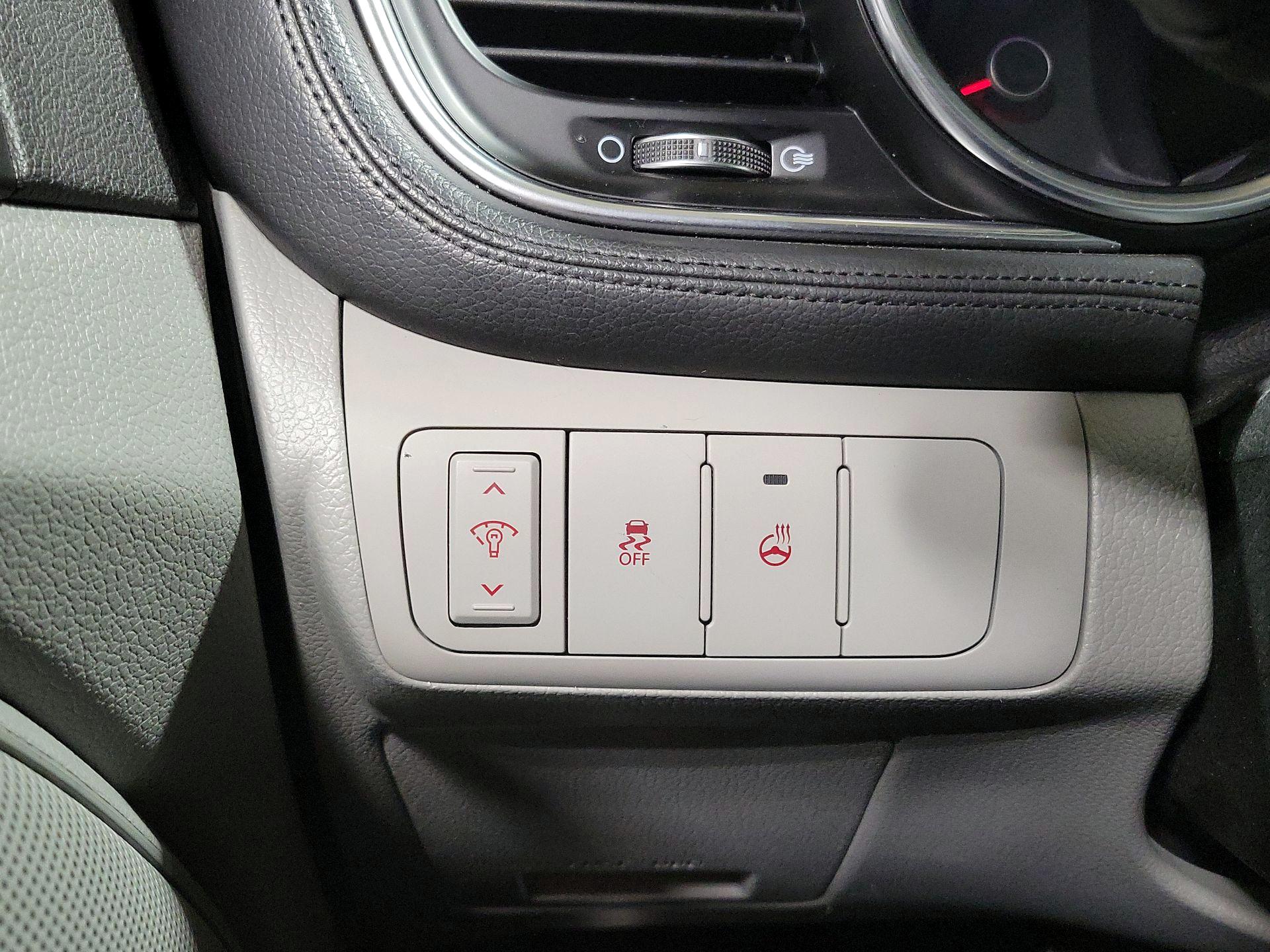 Thumbnail: 2014 Kia Optima - 13