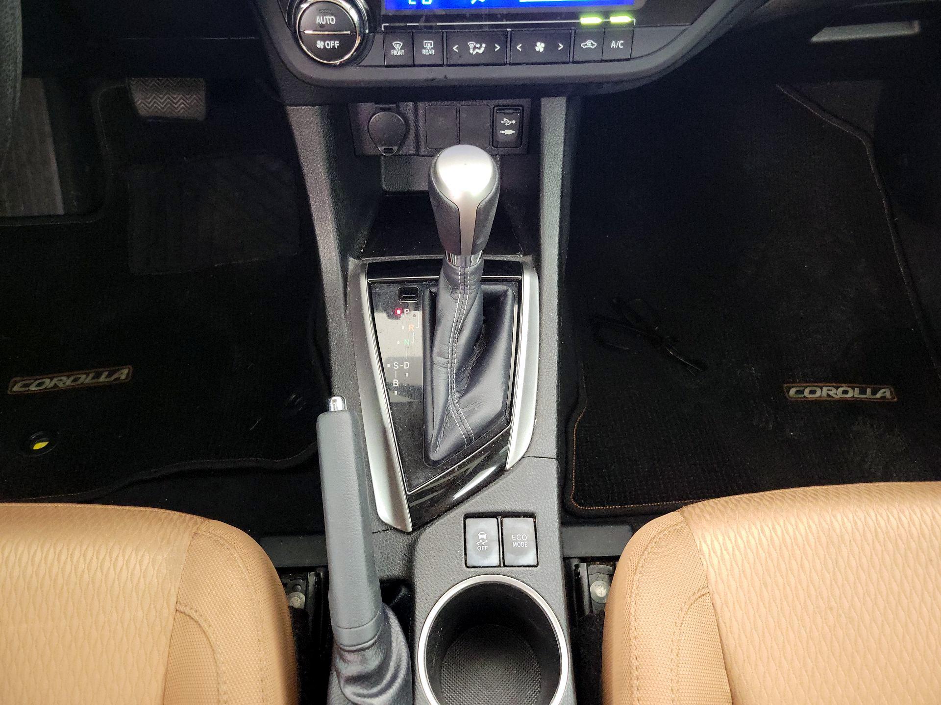 Thumbnail: 2014 Toyota Corolla - 17