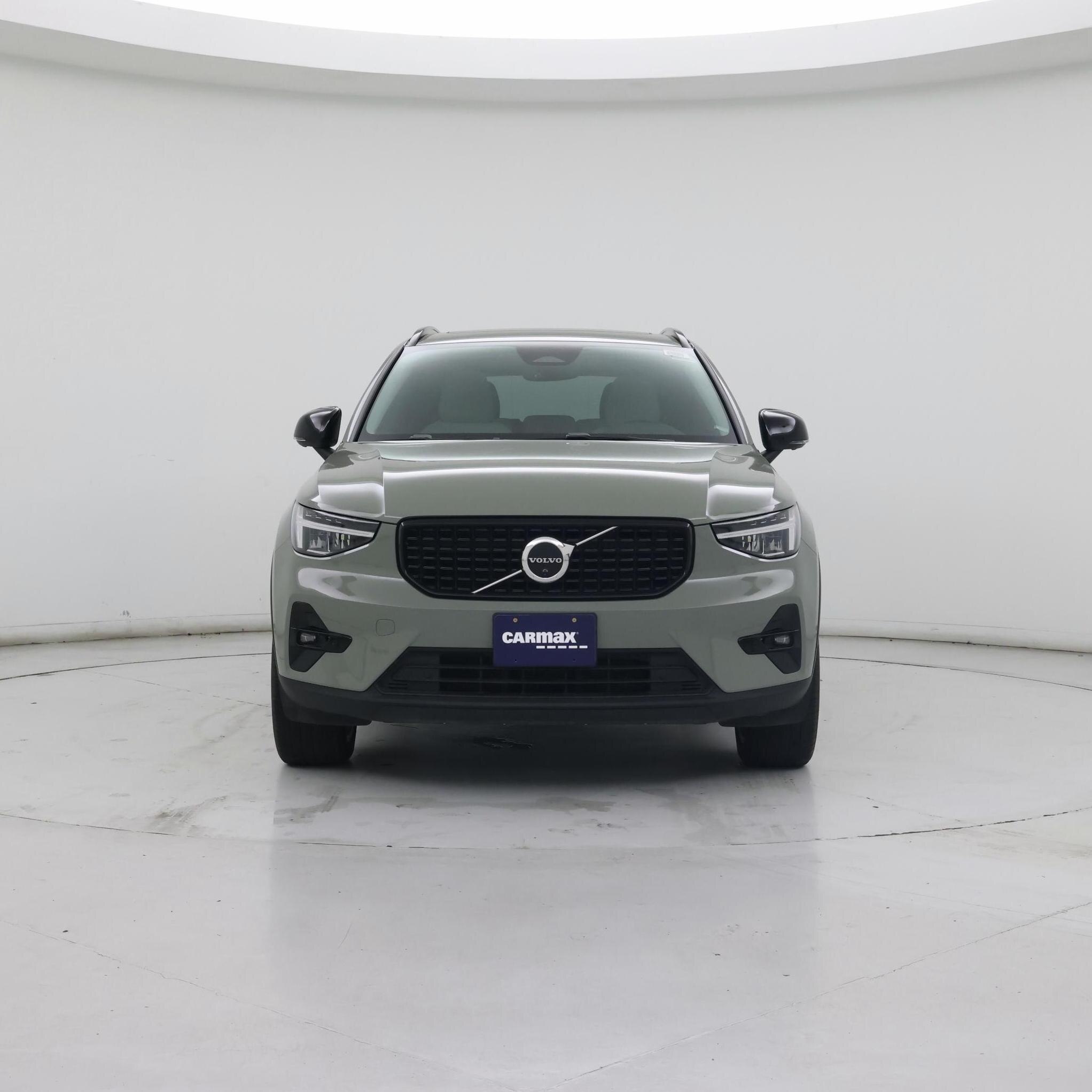 Thumbnail: 2023 Volvo XC40 - 5