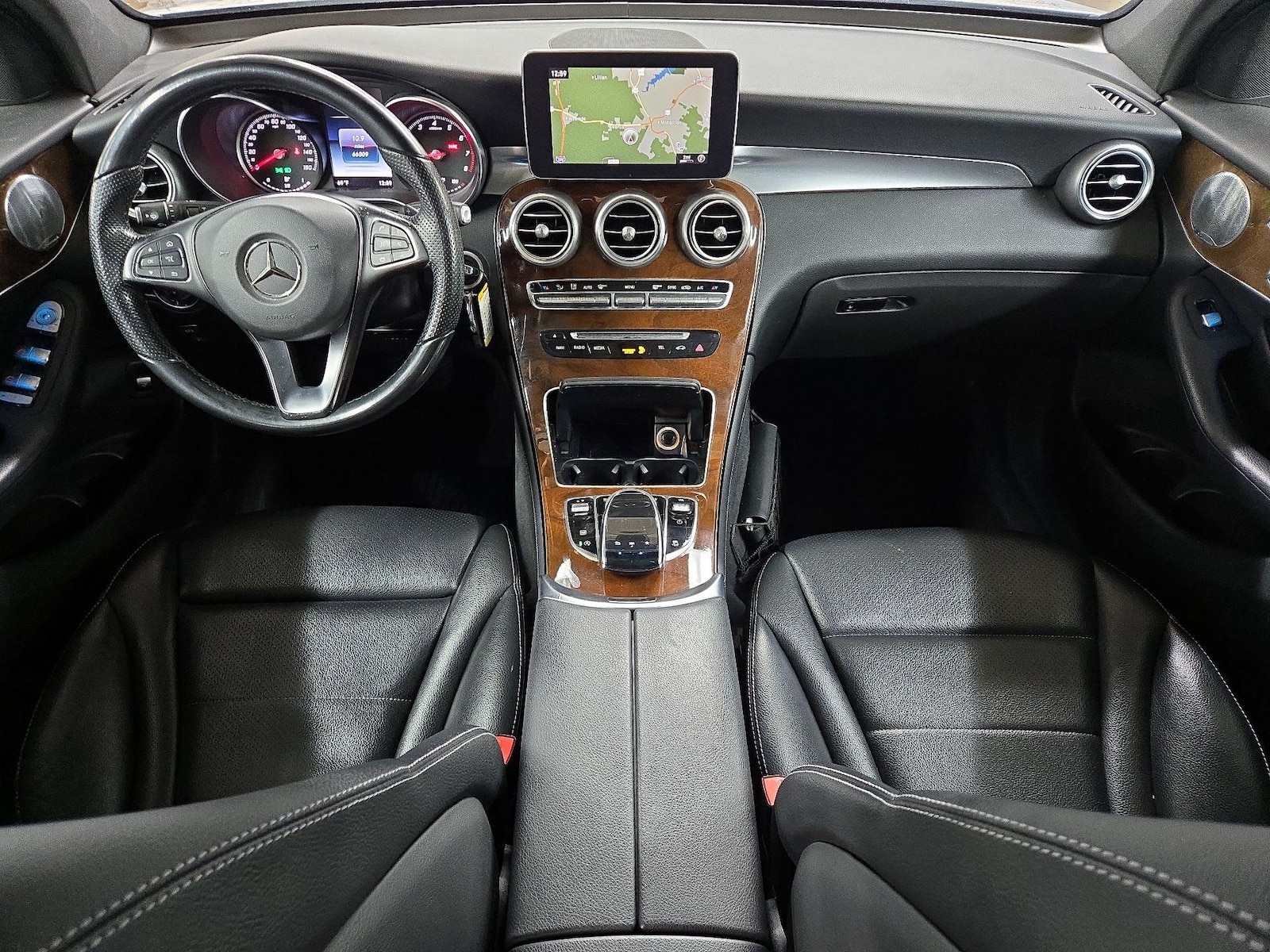 2017 Mercedes-Benz GLC GLC300 - Photo 10