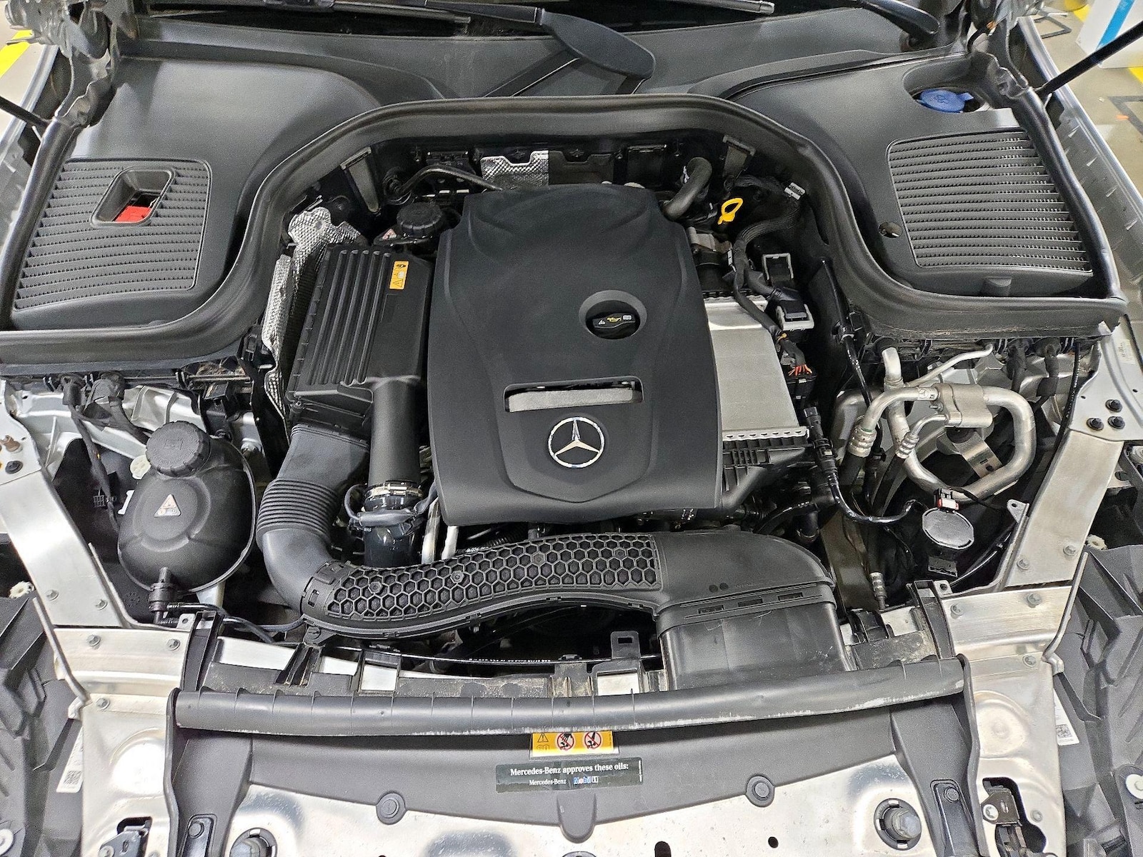 2017 Mercedes-Benz GLC GLC300 - Photo 24