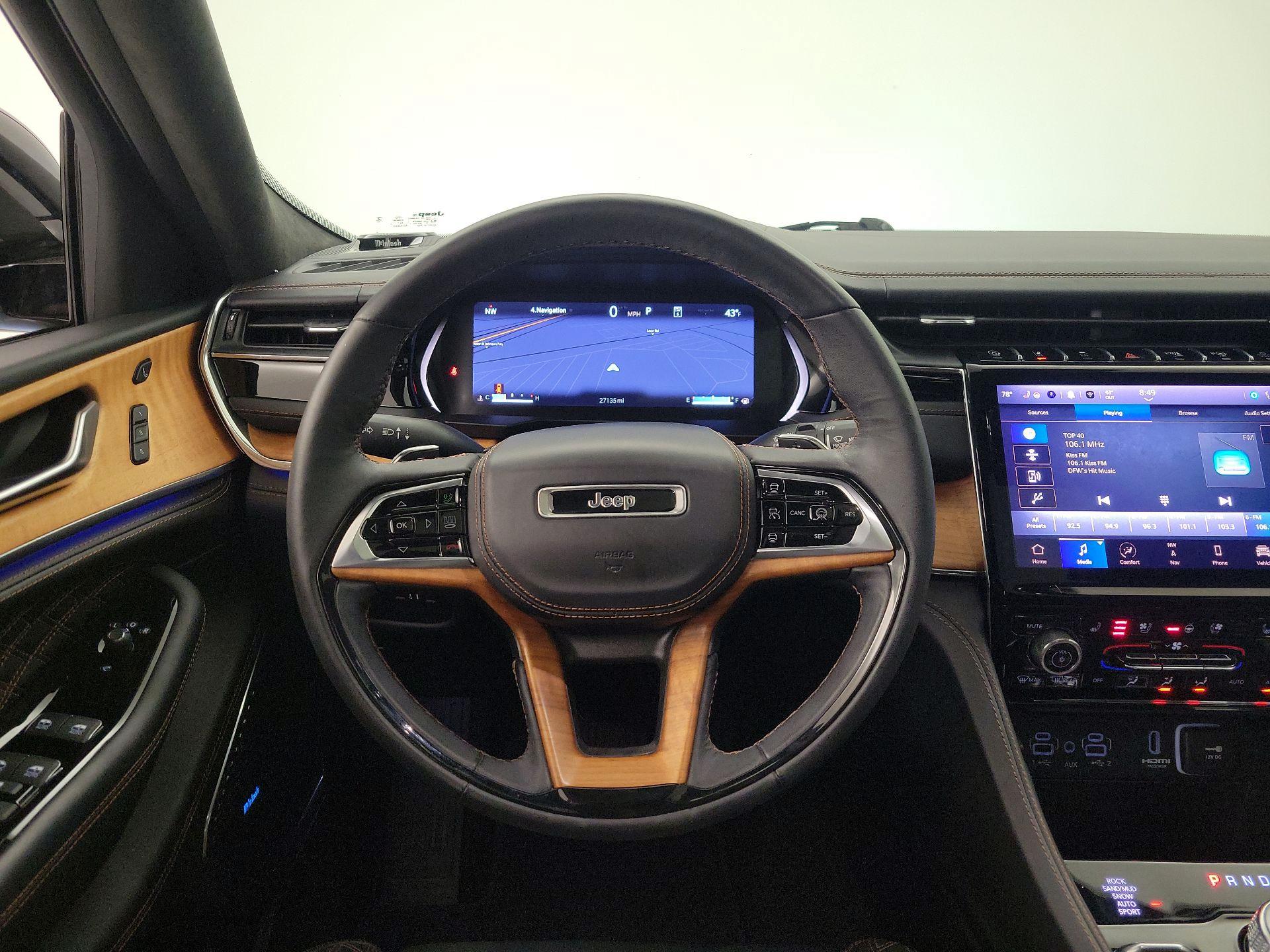 Thumbnail: 2023 Jeep Grand Cherokee - 10