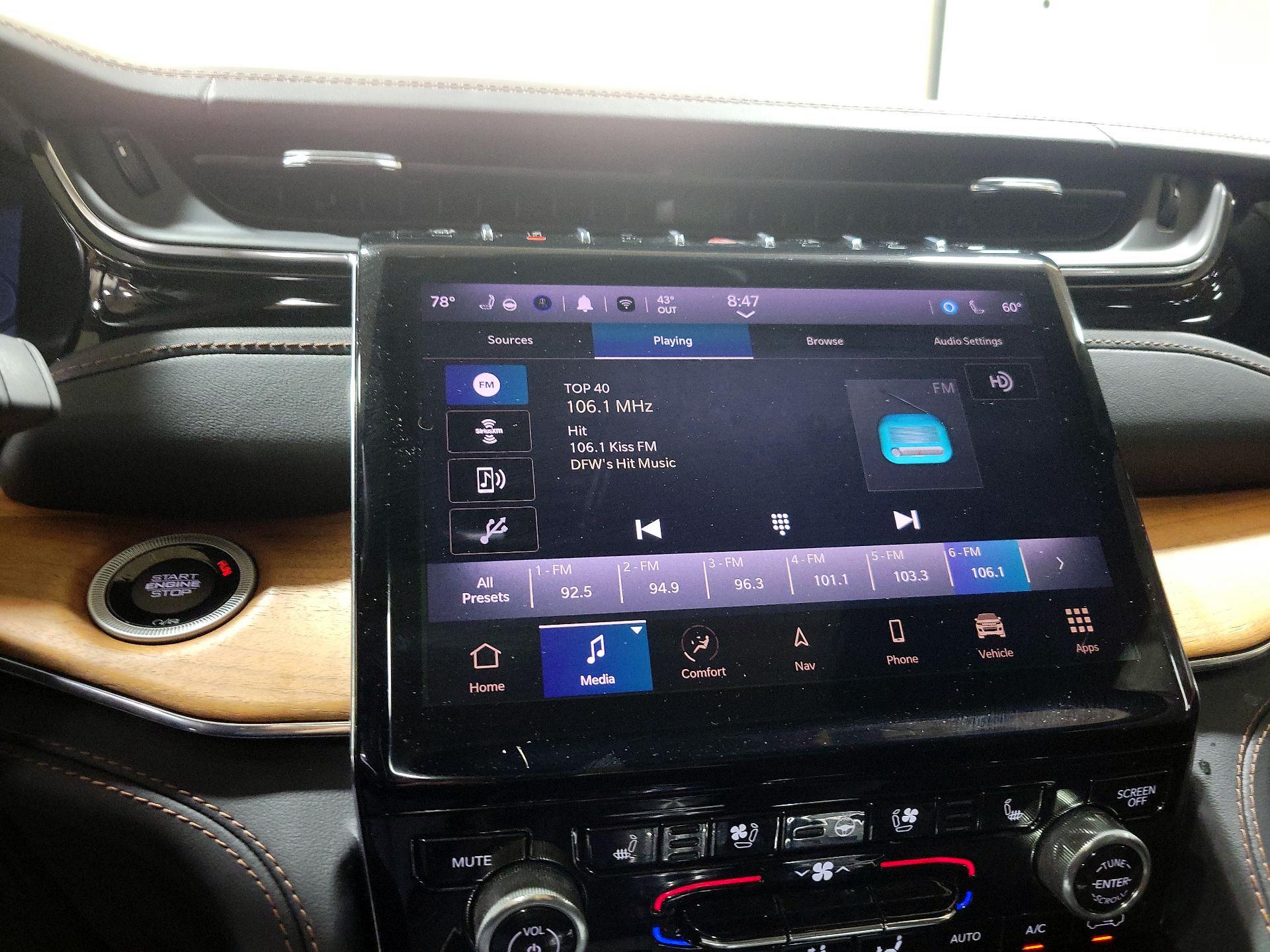 Thumbnail: 2023 Jeep Grand Cherokee - 15