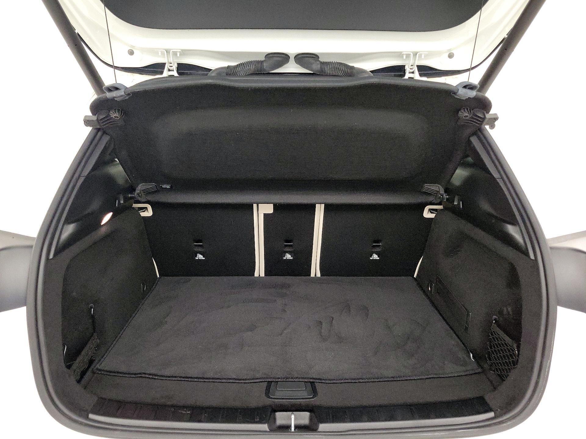 Thumbnail: 2023 Mercedes-Benz GLA - 20