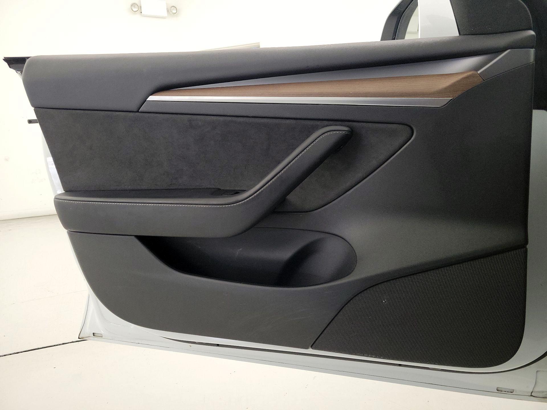 Thumbnail: 2023 Tesla Model 3 - 12