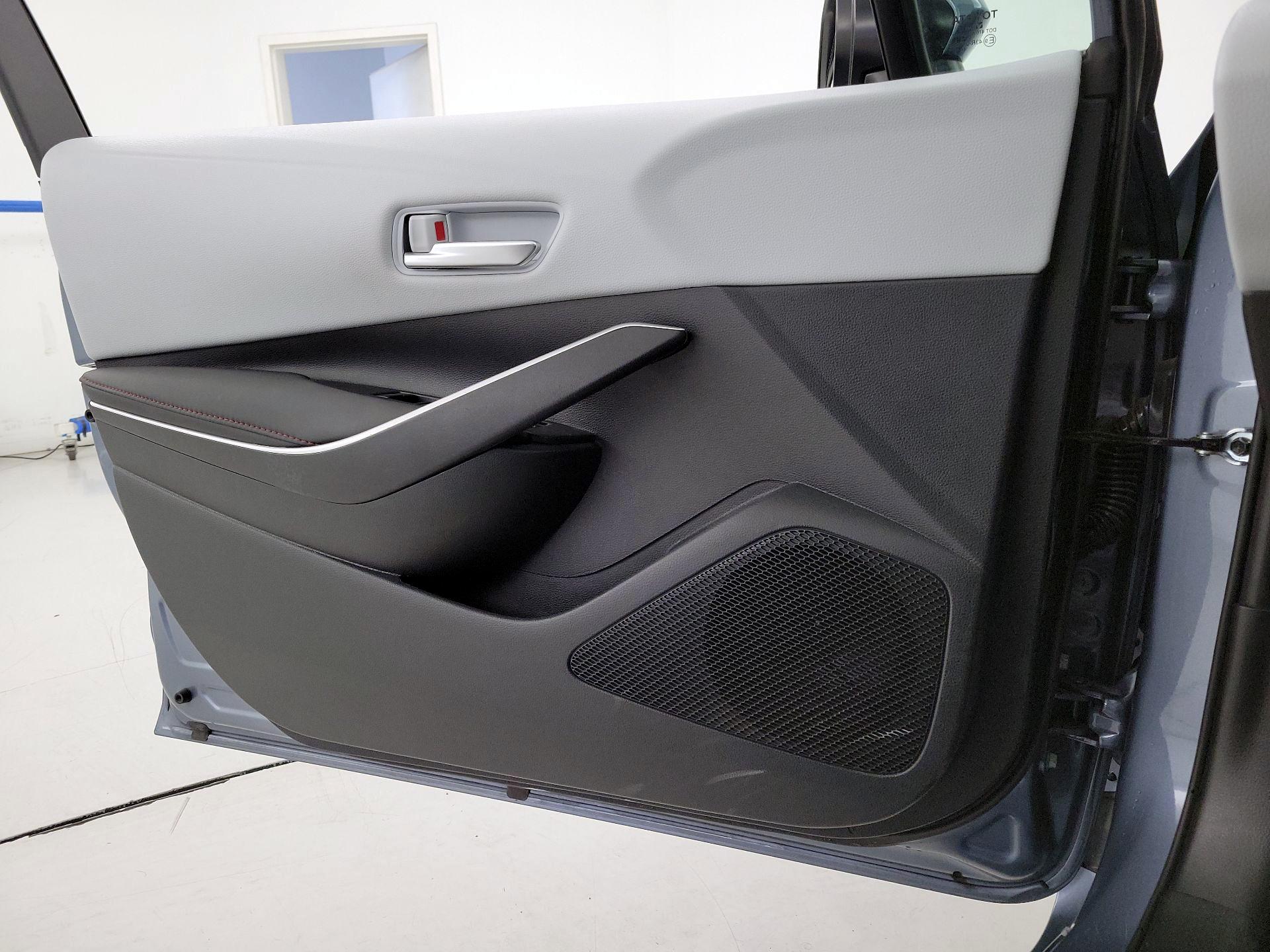 Thumbnail: 2025 Toyota Corolla - 12