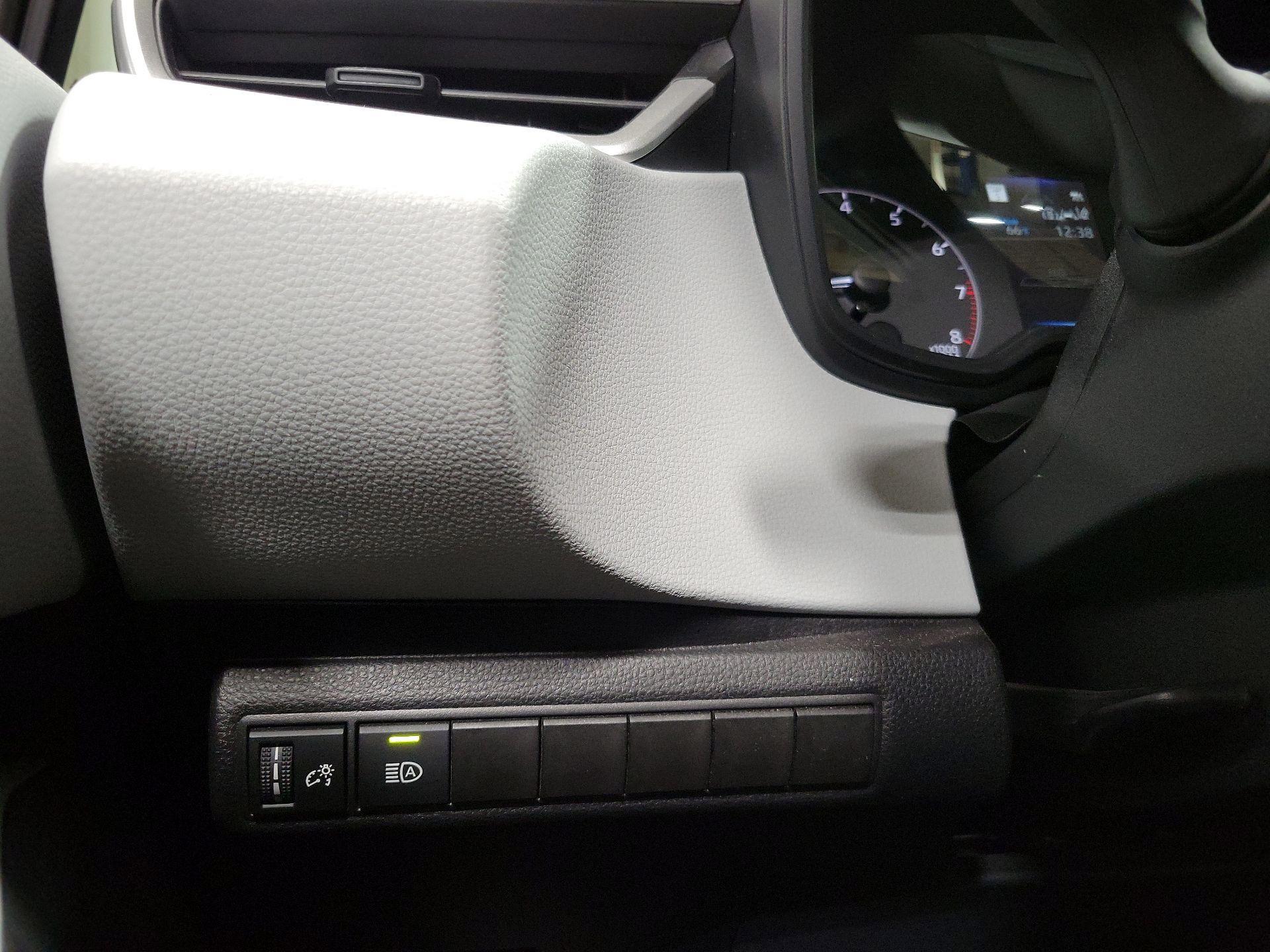 Thumbnail: 2025 Toyota Corolla - 13