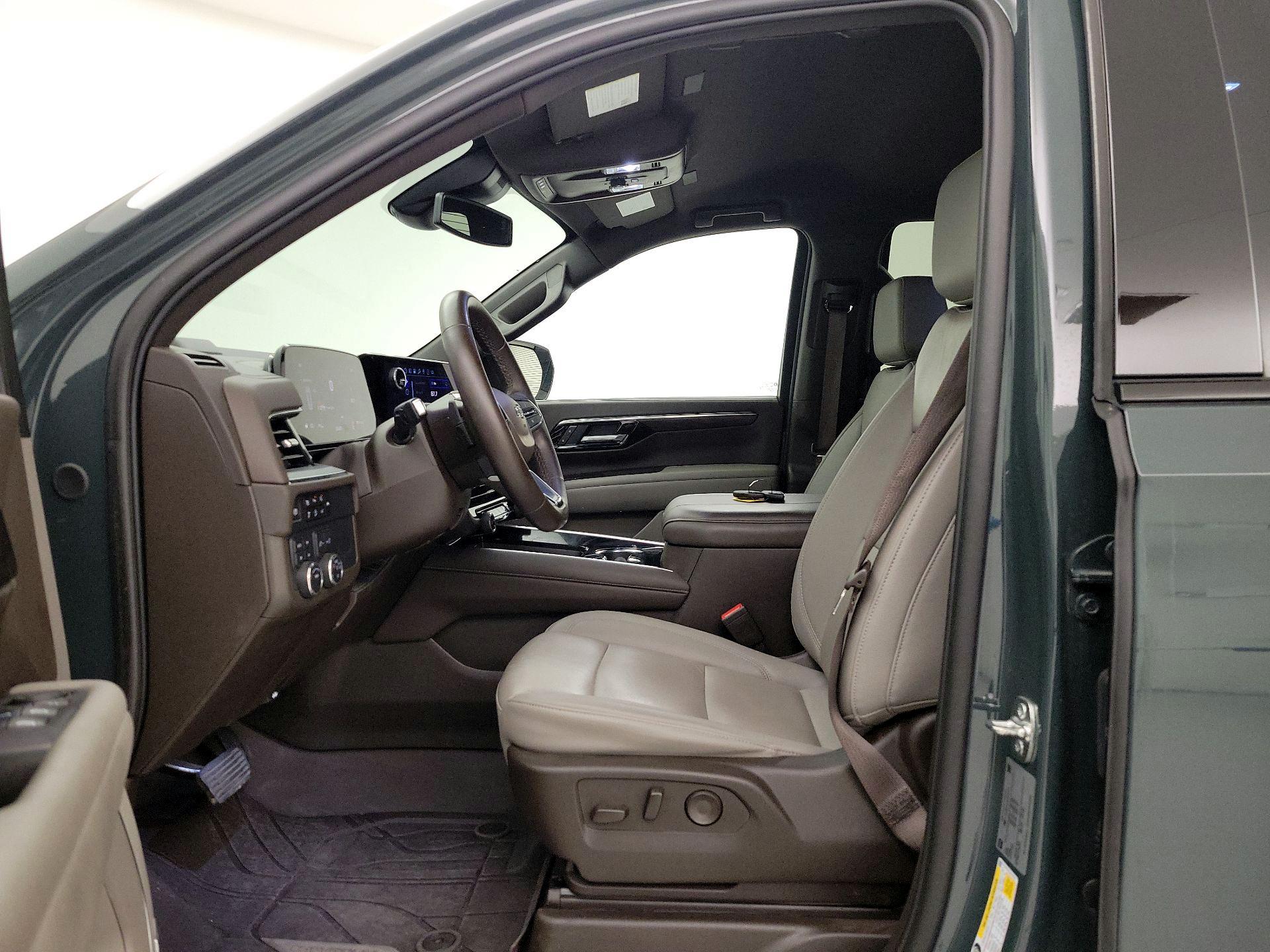 Thumbnail: 2025 Chevrolet Tahoe - 11