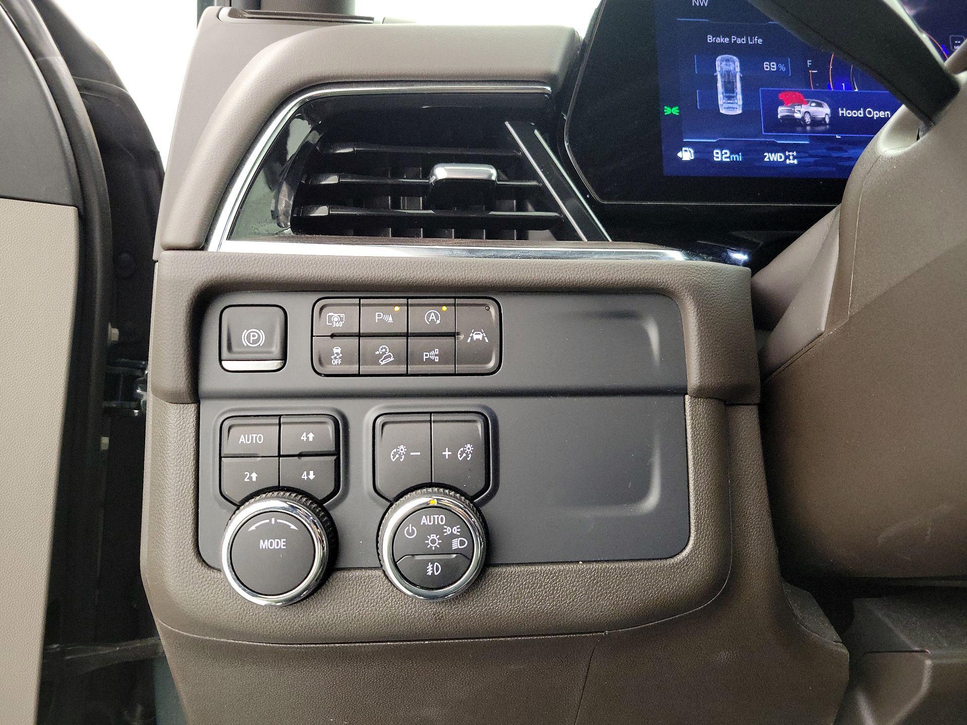 Thumbnail: 2025 Chevrolet Tahoe - 13