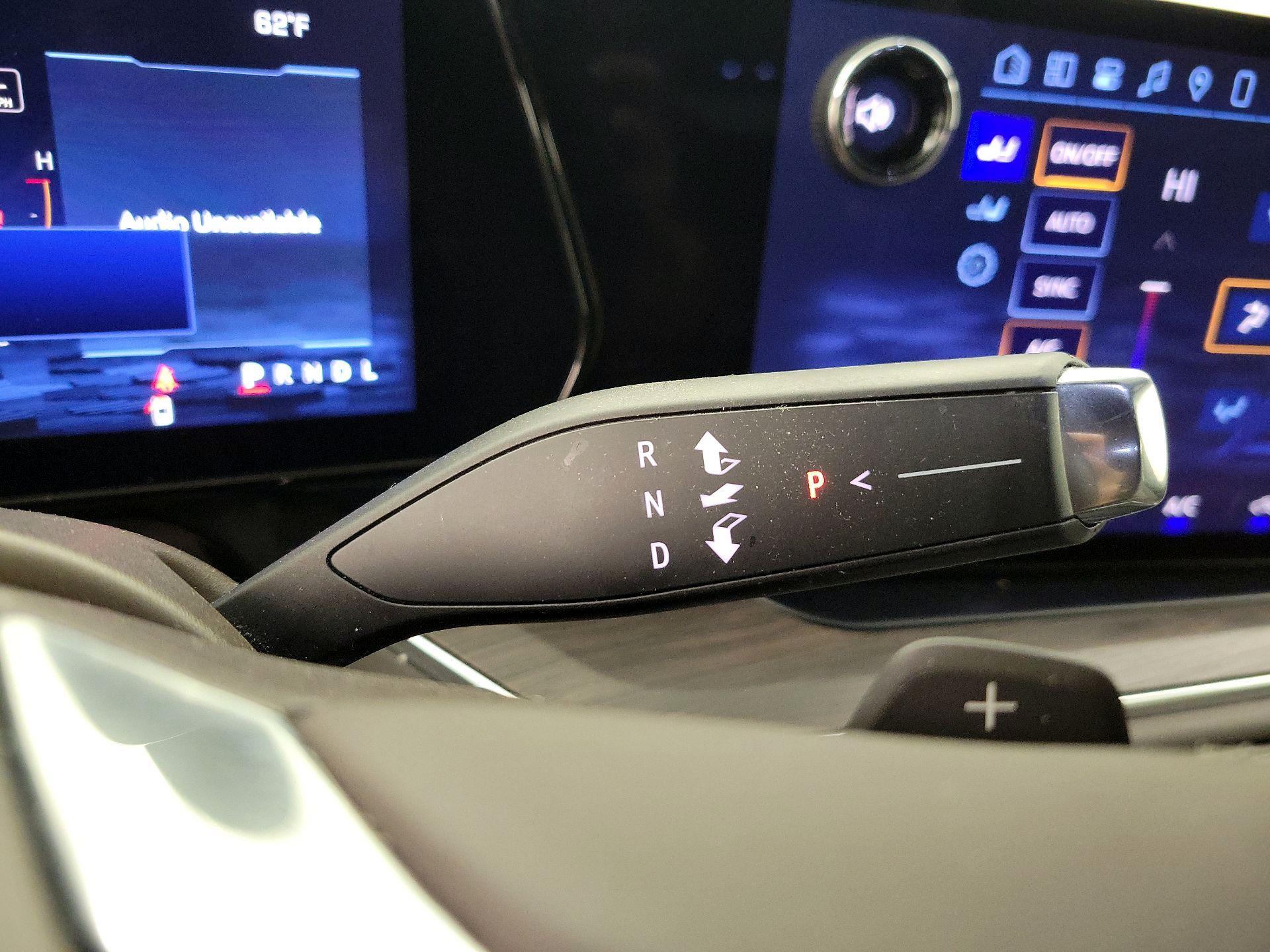 Thumbnail: 2025 Chevrolet Tahoe - 17