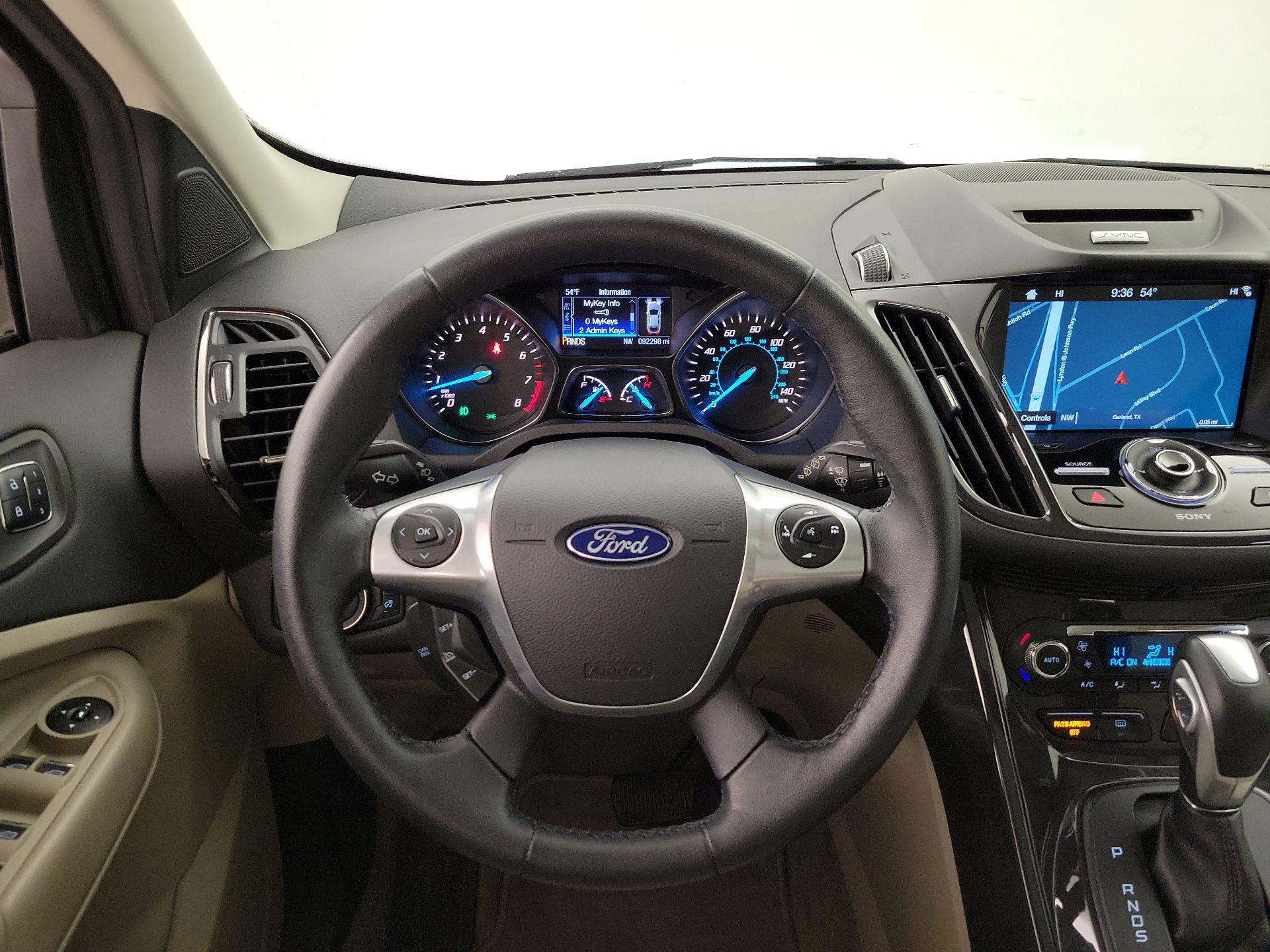 Thumbnail: 2016 Ford Escape - 10