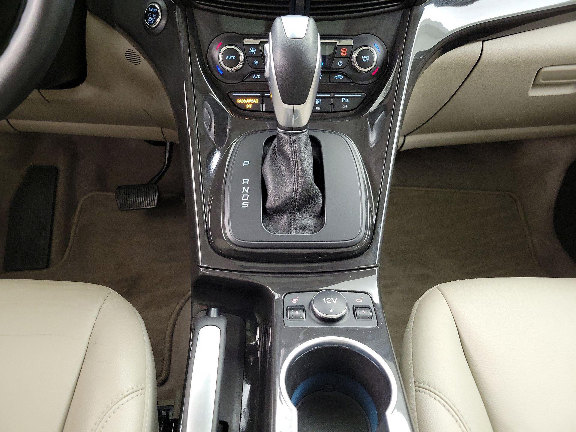 Thumbnail: 2016 Ford Escape - 18