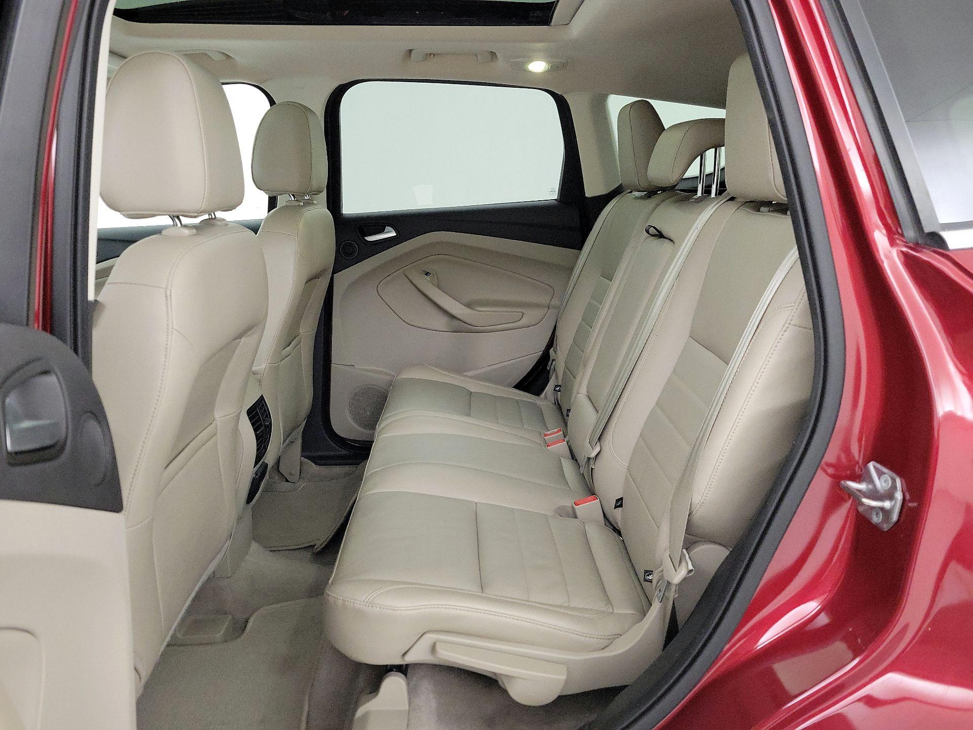 Thumbnail: 2016 Ford Escape - 20