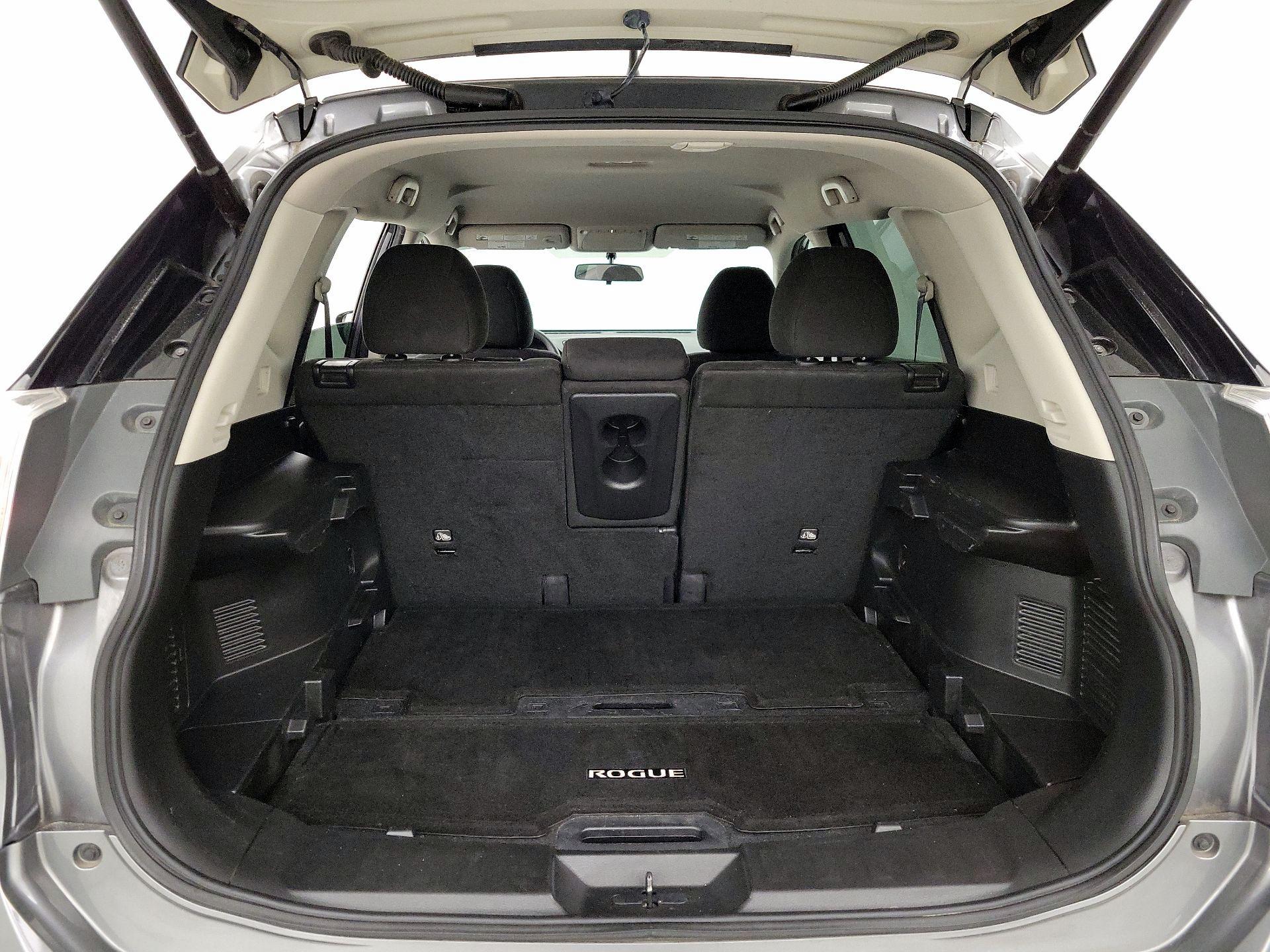 Thumbnail: 2015 Nissan Rogue - 20