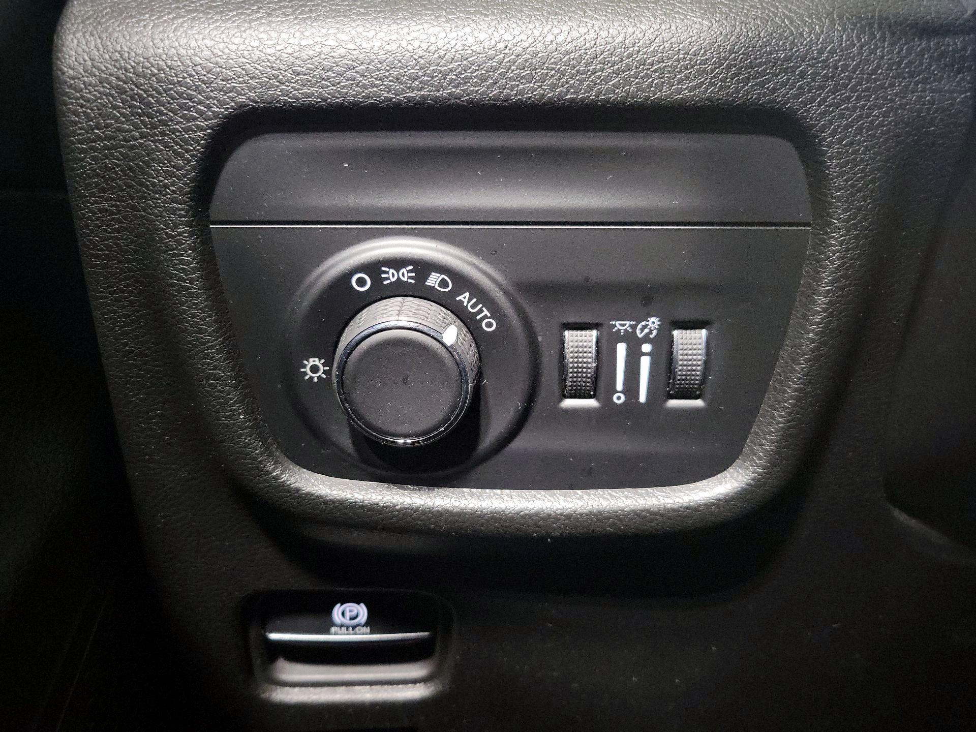 Thumbnail: 2023 Jeep Grand Cherokee - 13