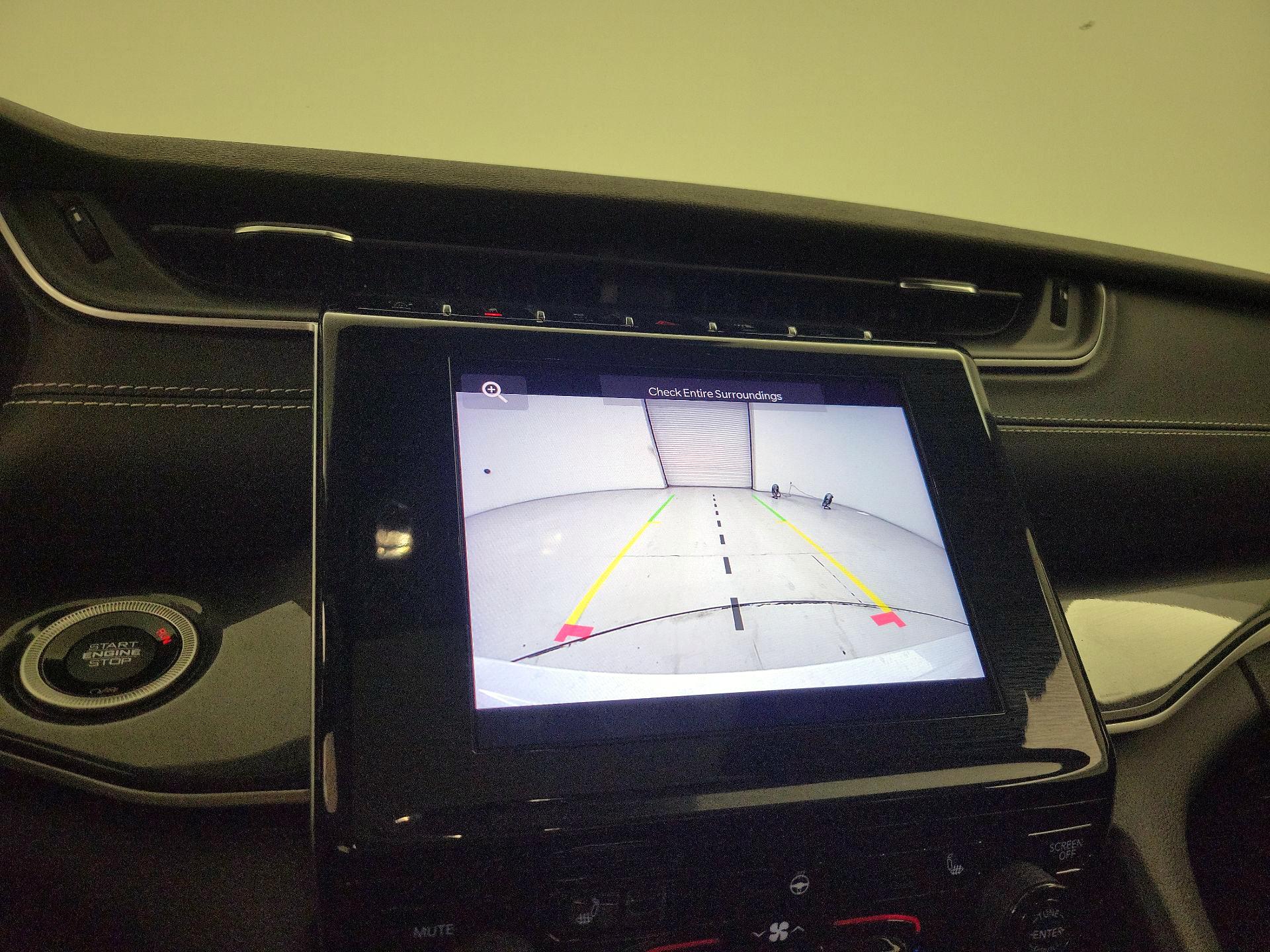 Thumbnail: 2023 Jeep Grand Cherokee - 14