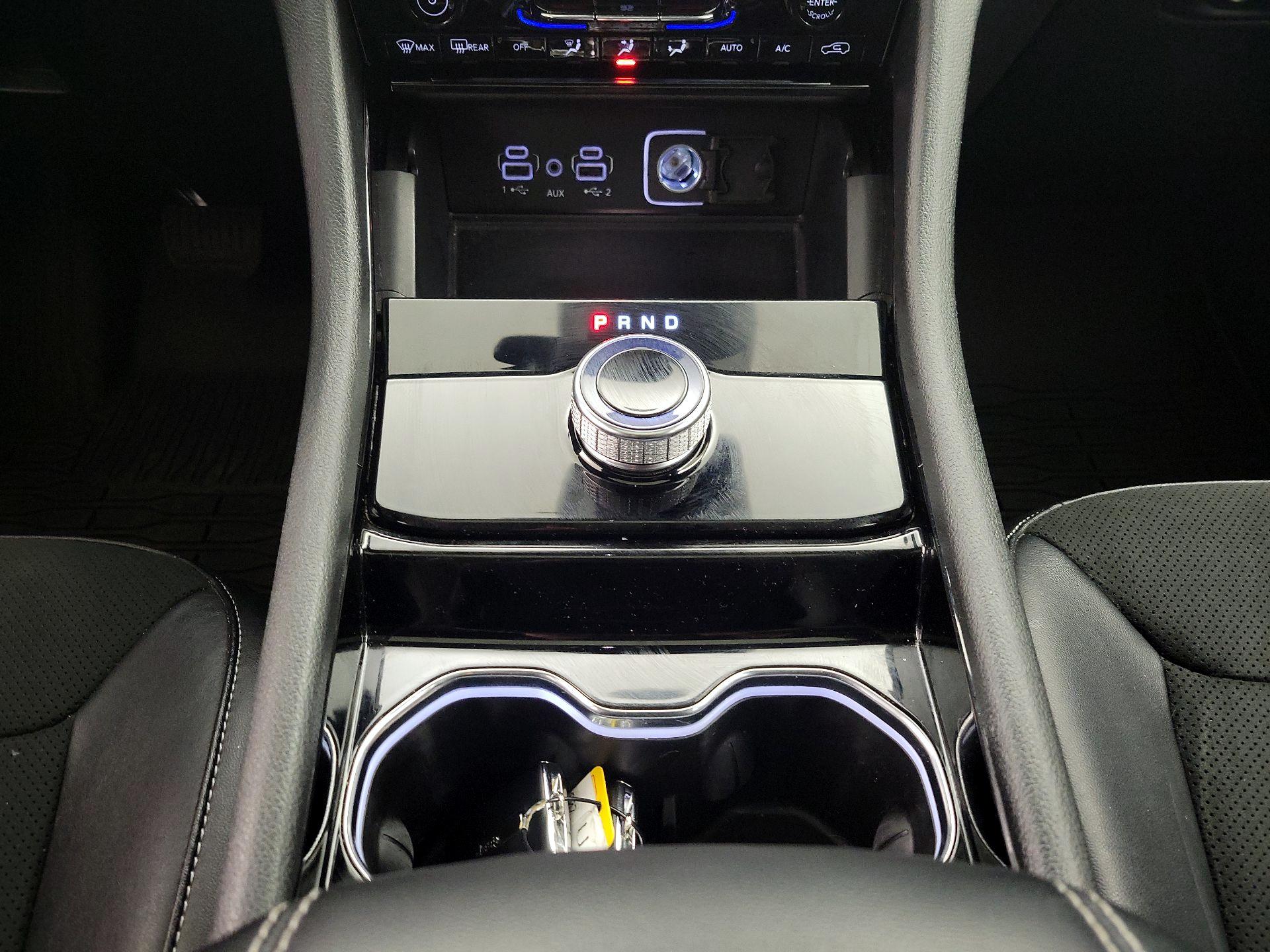 Thumbnail: 2023 Jeep Grand Cherokee - 17