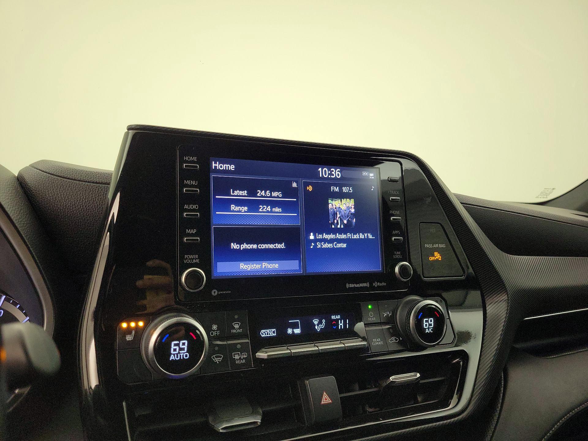 Thumbnail: 2021 Toyota Highlander - 15