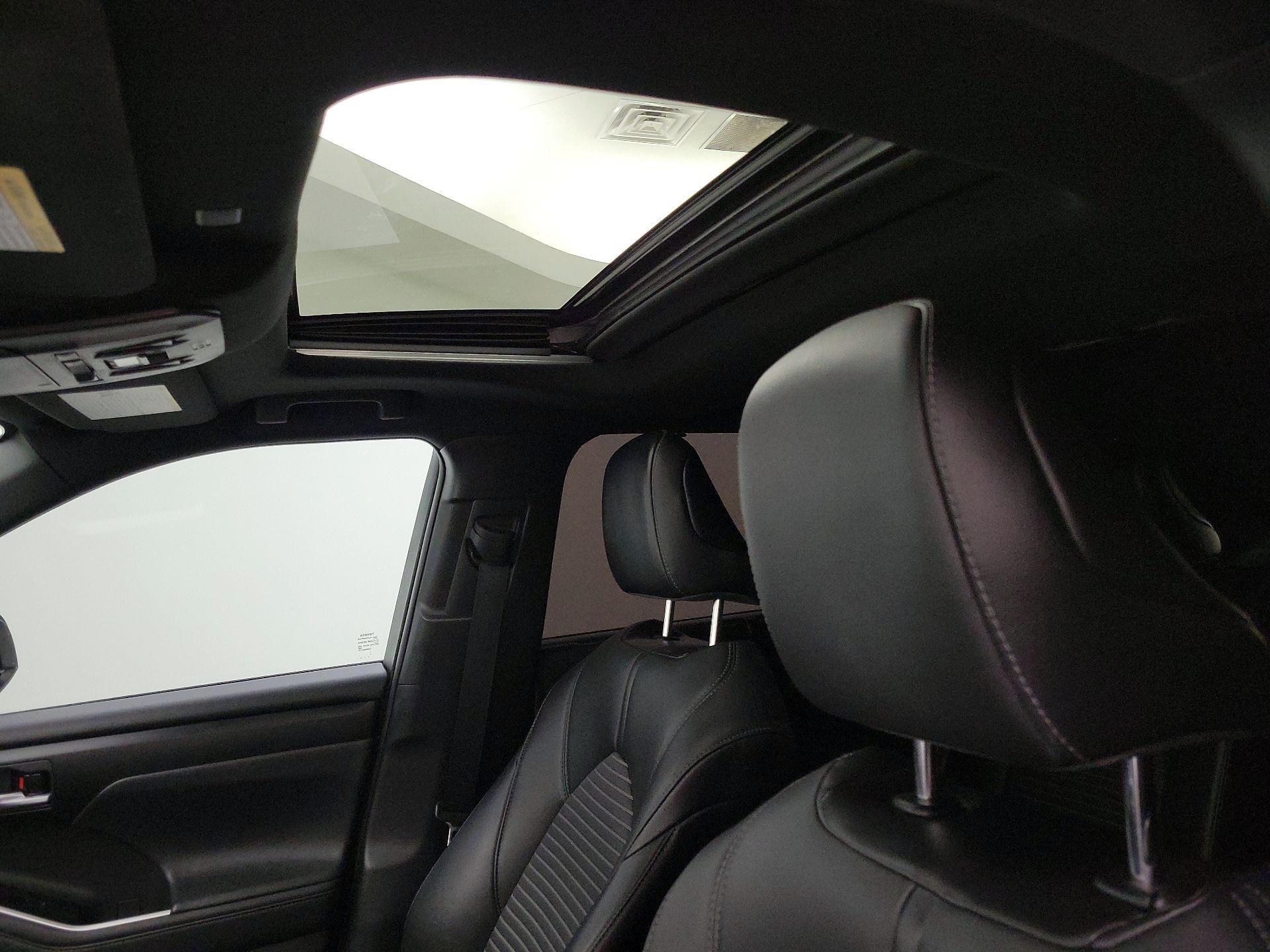 Thumbnail: 2021 Toyota Highlander - 18