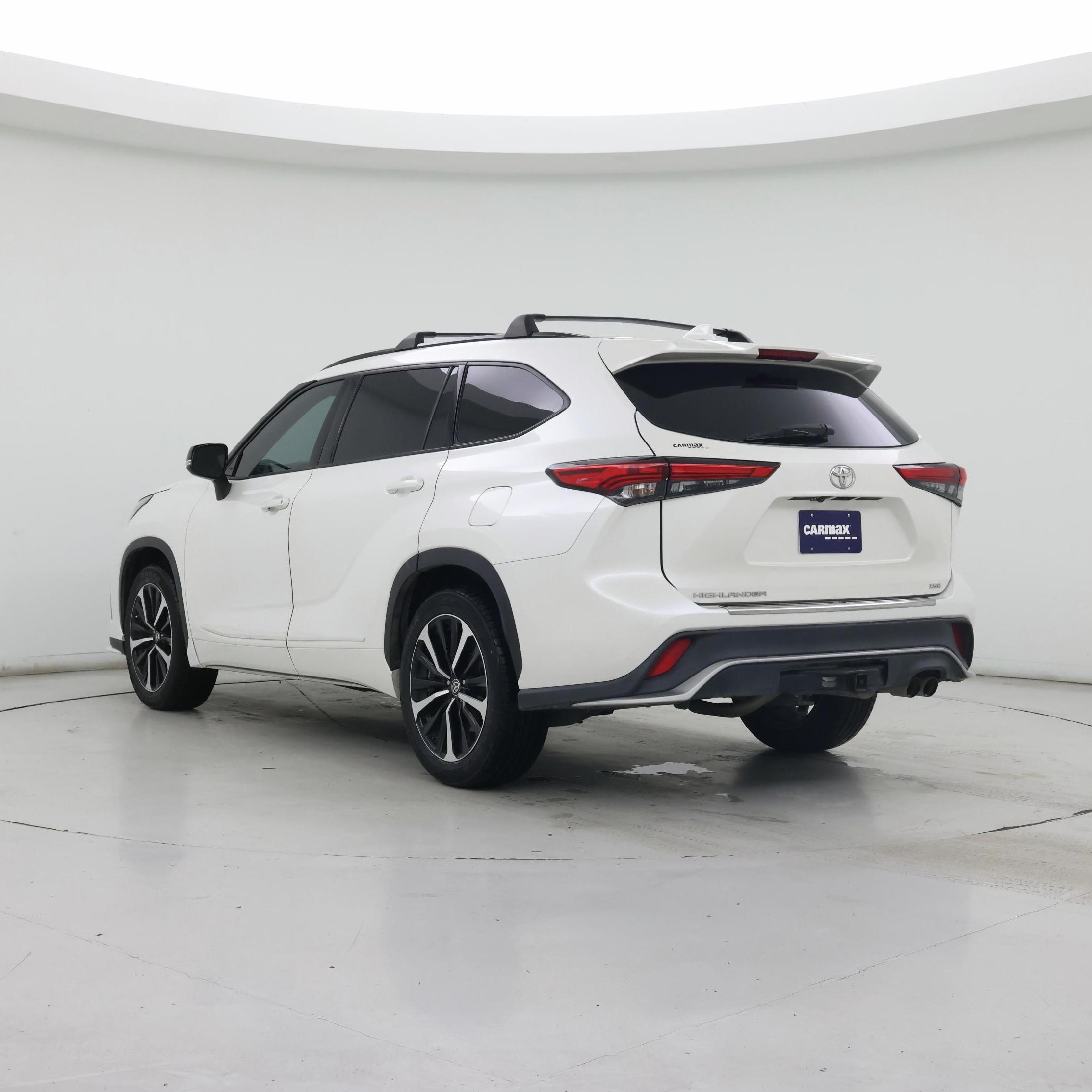 Thumbnail: 2021 Toyota Highlander - 2