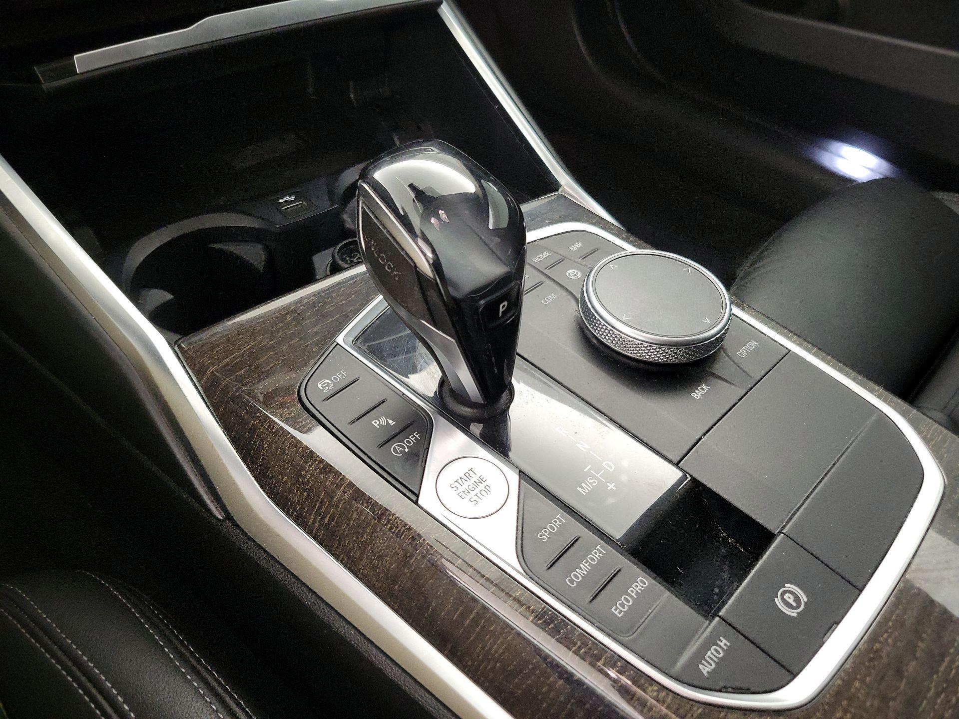 Thumbnail: 2019 BMW 3 Series - 17