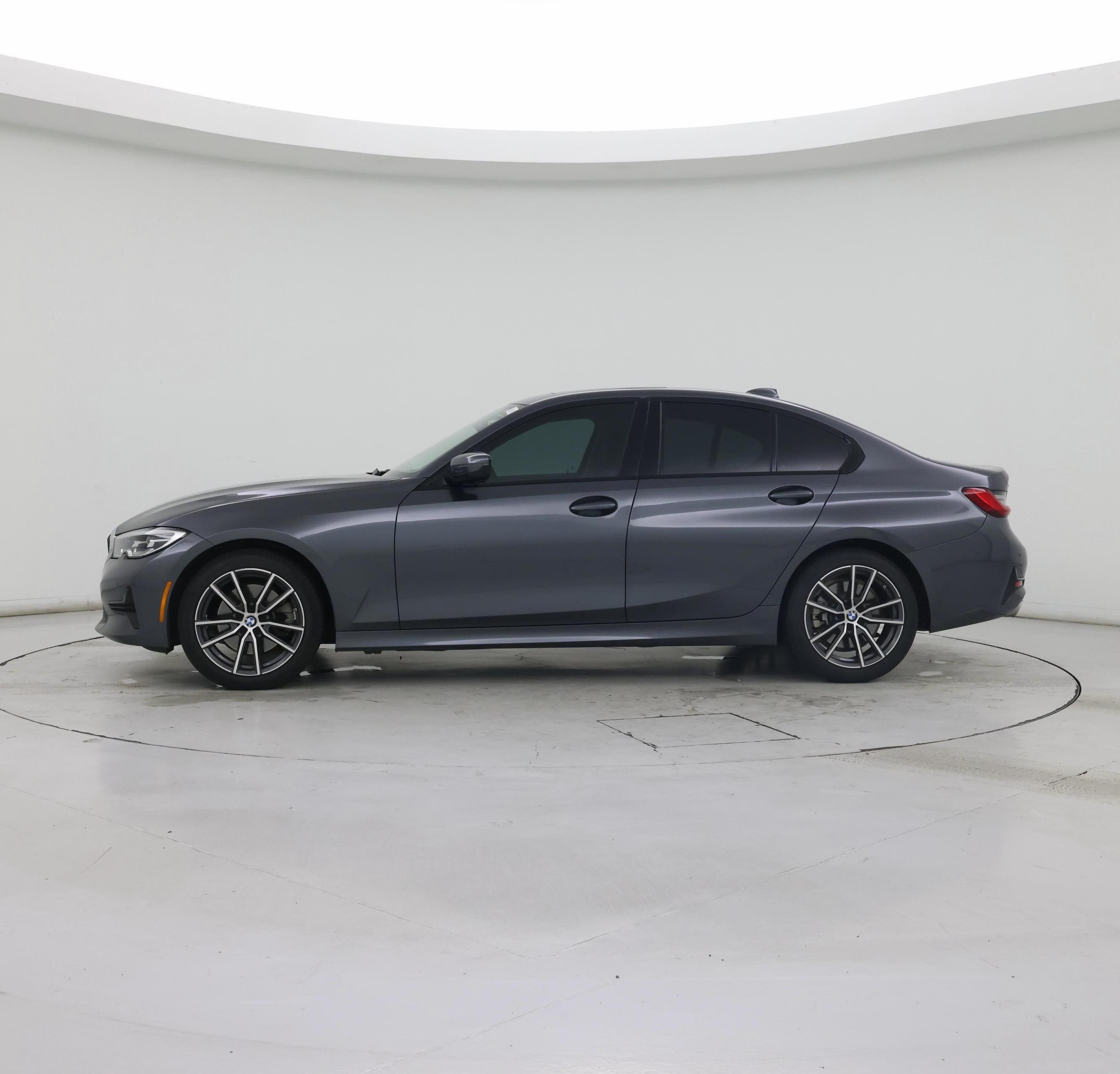 Thumbnail: 2019 BMW 3 Series - 3