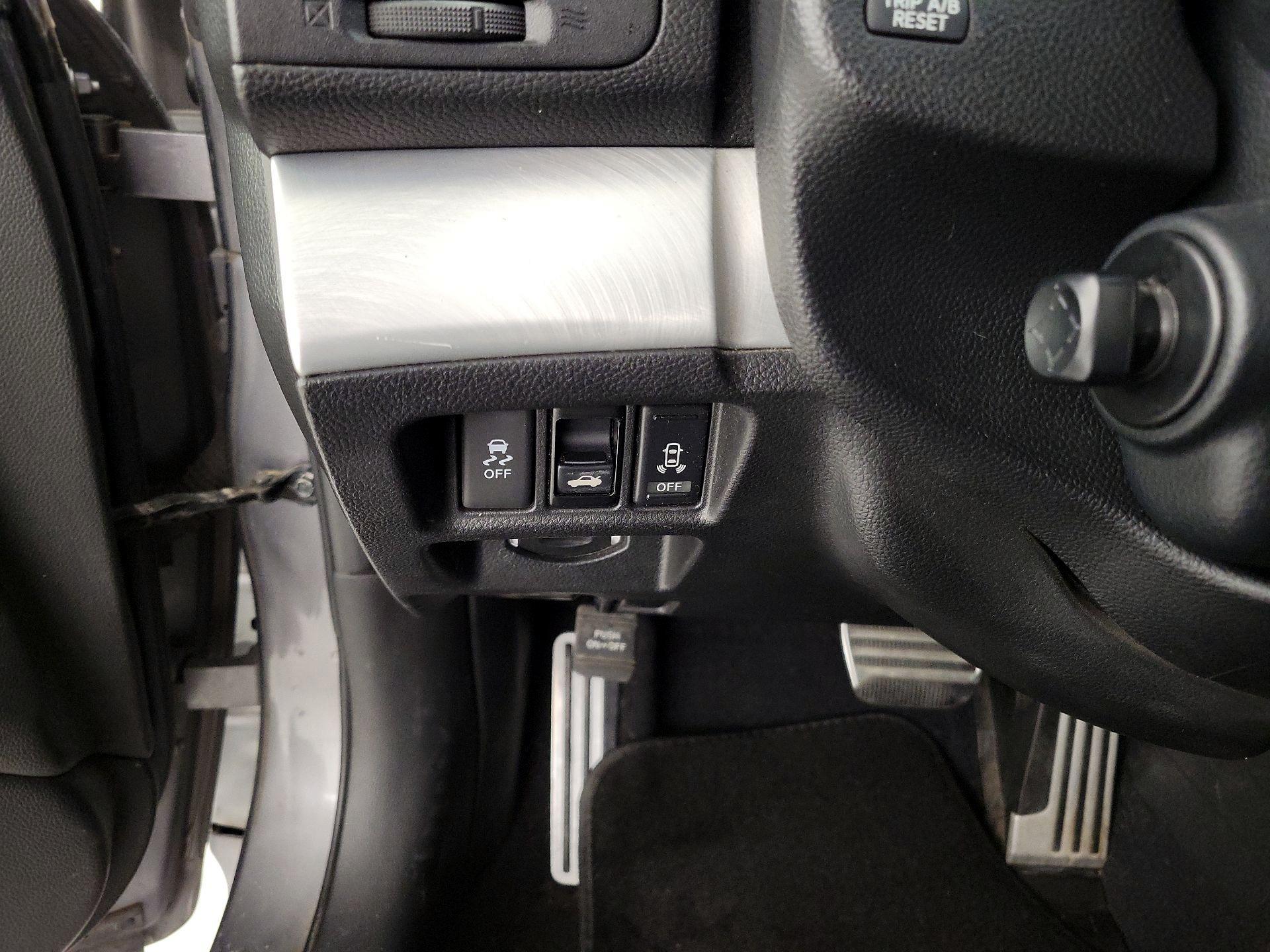 Thumbnail: 2014 INFINITI Q60 - 13