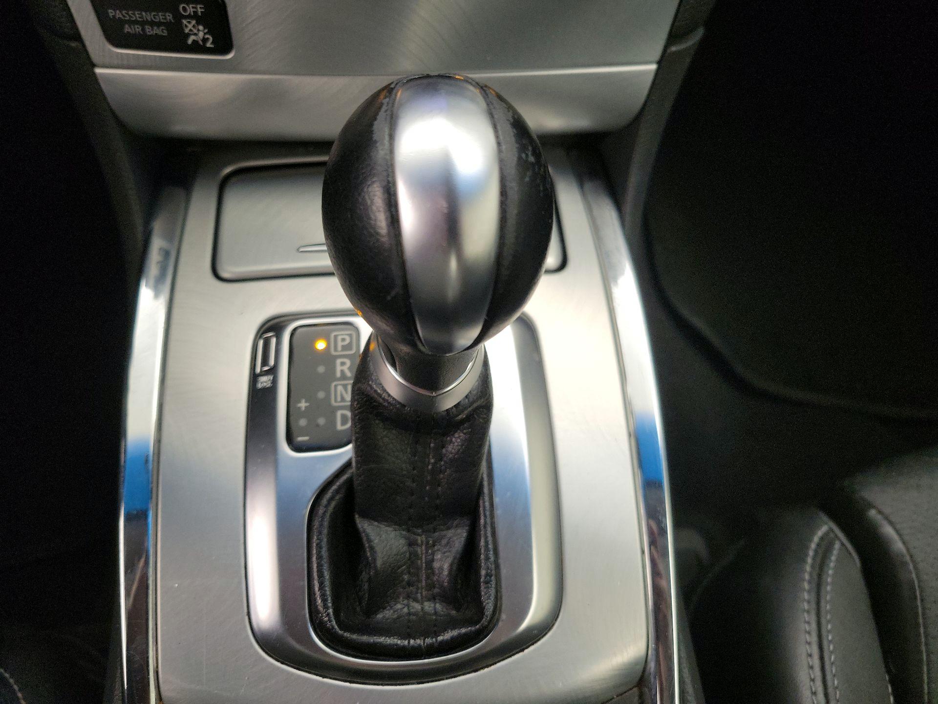 Thumbnail: 2014 INFINITI Q60 - 17