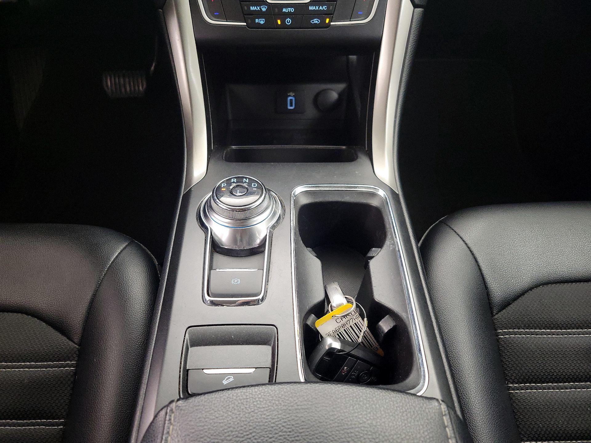 Thumbnail: 2017 Ford Fusion - 17