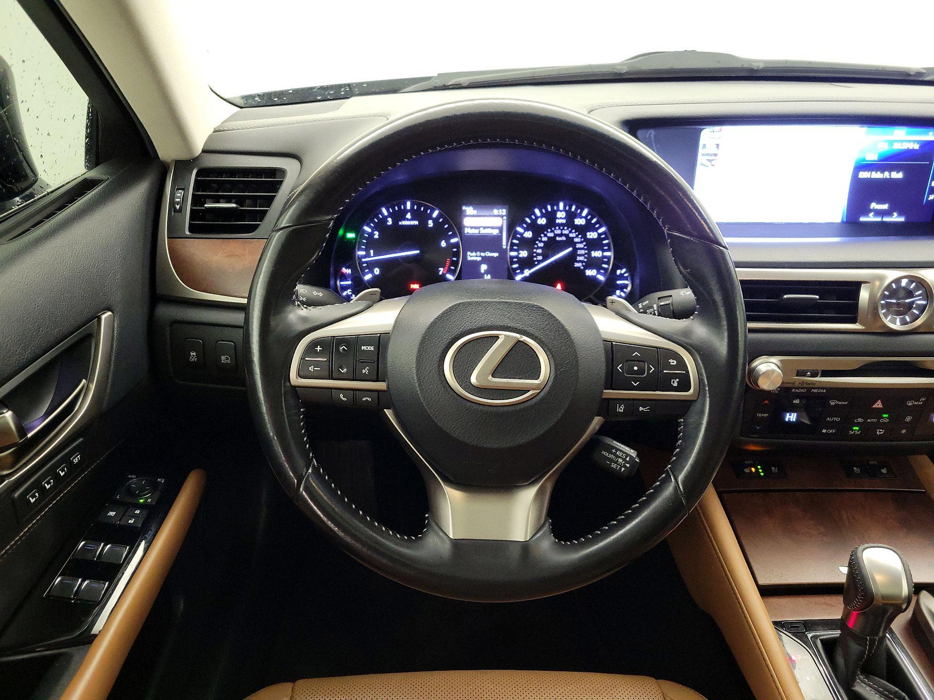 Thumbnail: 2018 Lexus GS - 10