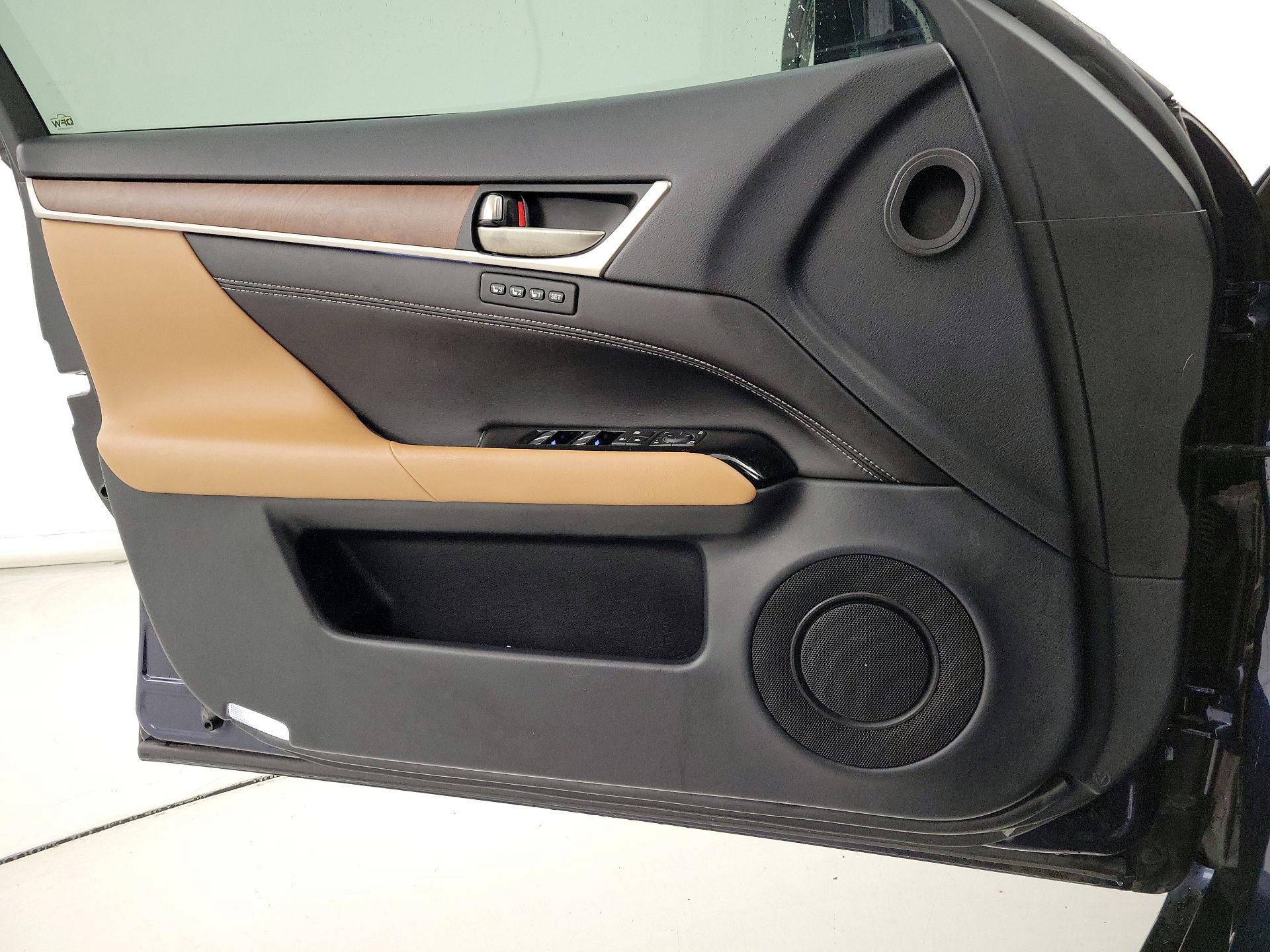 Thumbnail: 2018 Lexus GS - 12