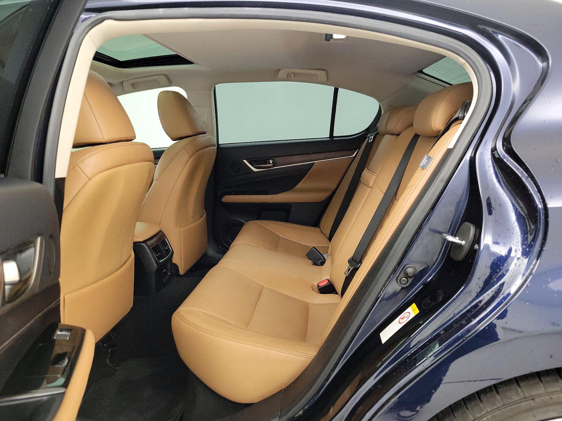 Thumbnail: 2018 Lexus GS - 19