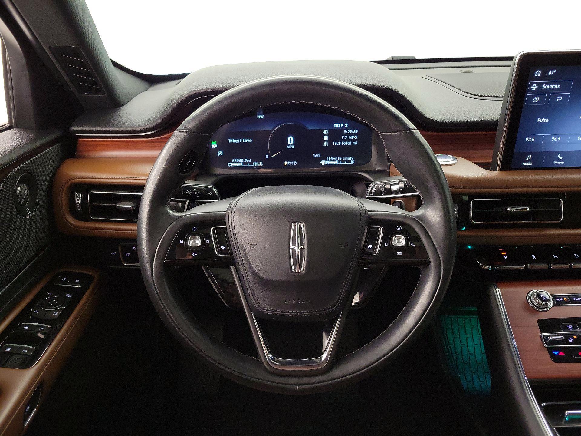 Thumbnail: 2022 Lincoln Aviator - 10