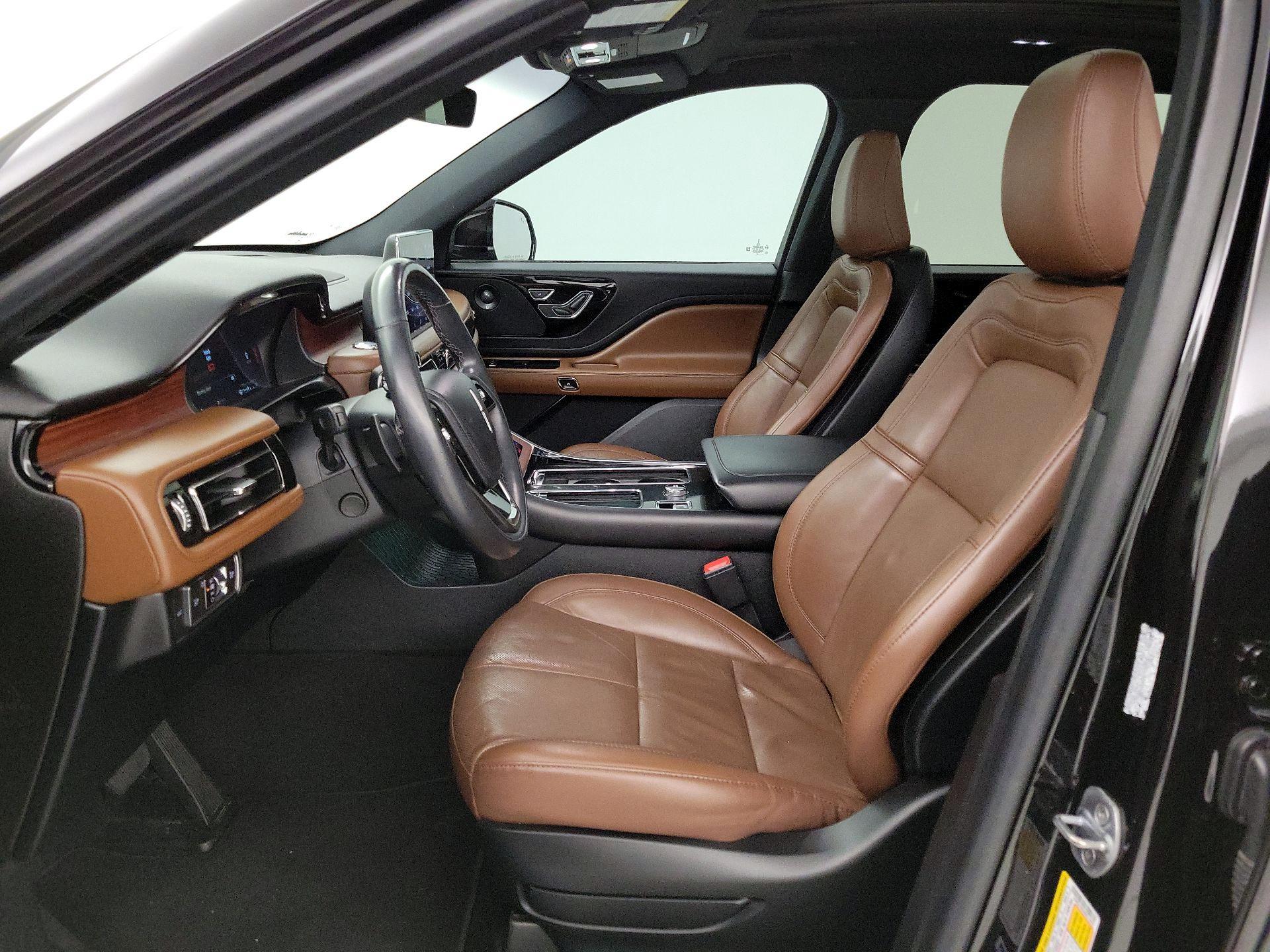 Thumbnail: 2022 Lincoln Aviator - 11