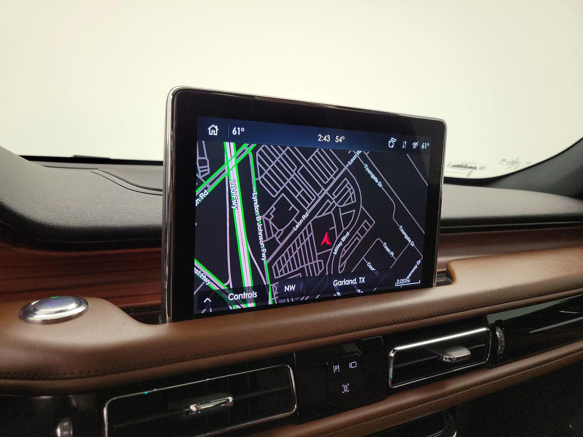 Thumbnail: 2022 Lincoln Aviator - 14