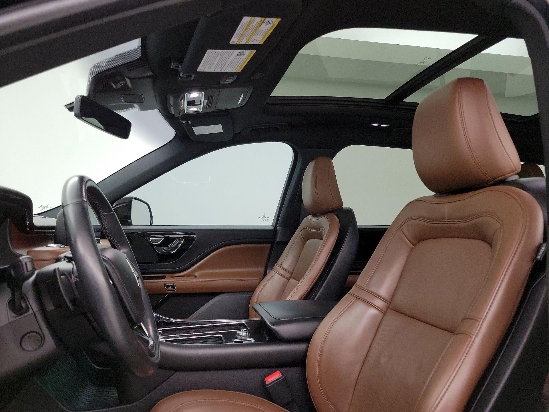 Thumbnail: 2022 Lincoln Aviator - 19