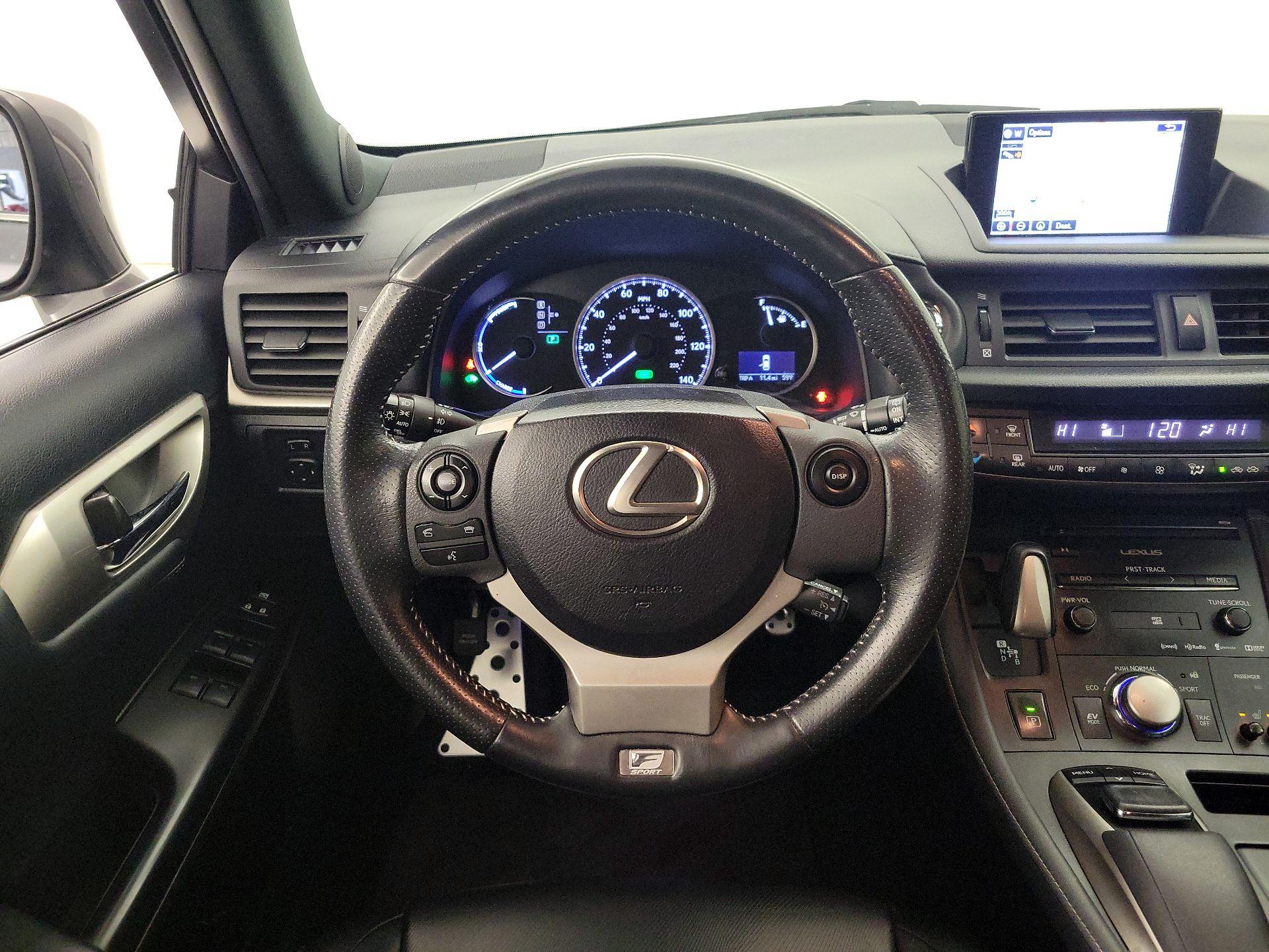 Thumbnail: 2016 Lexus CT - 10