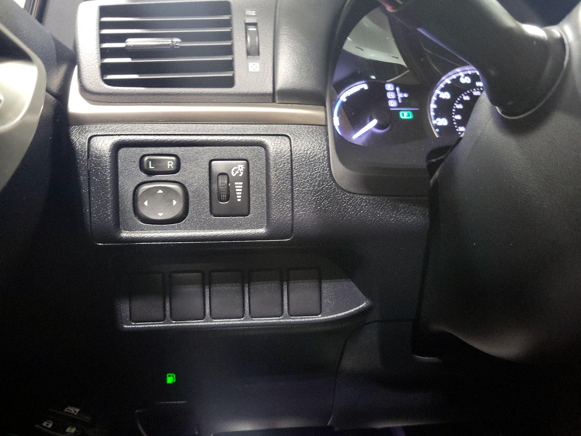 Thumbnail: 2016 Lexus CT - 13