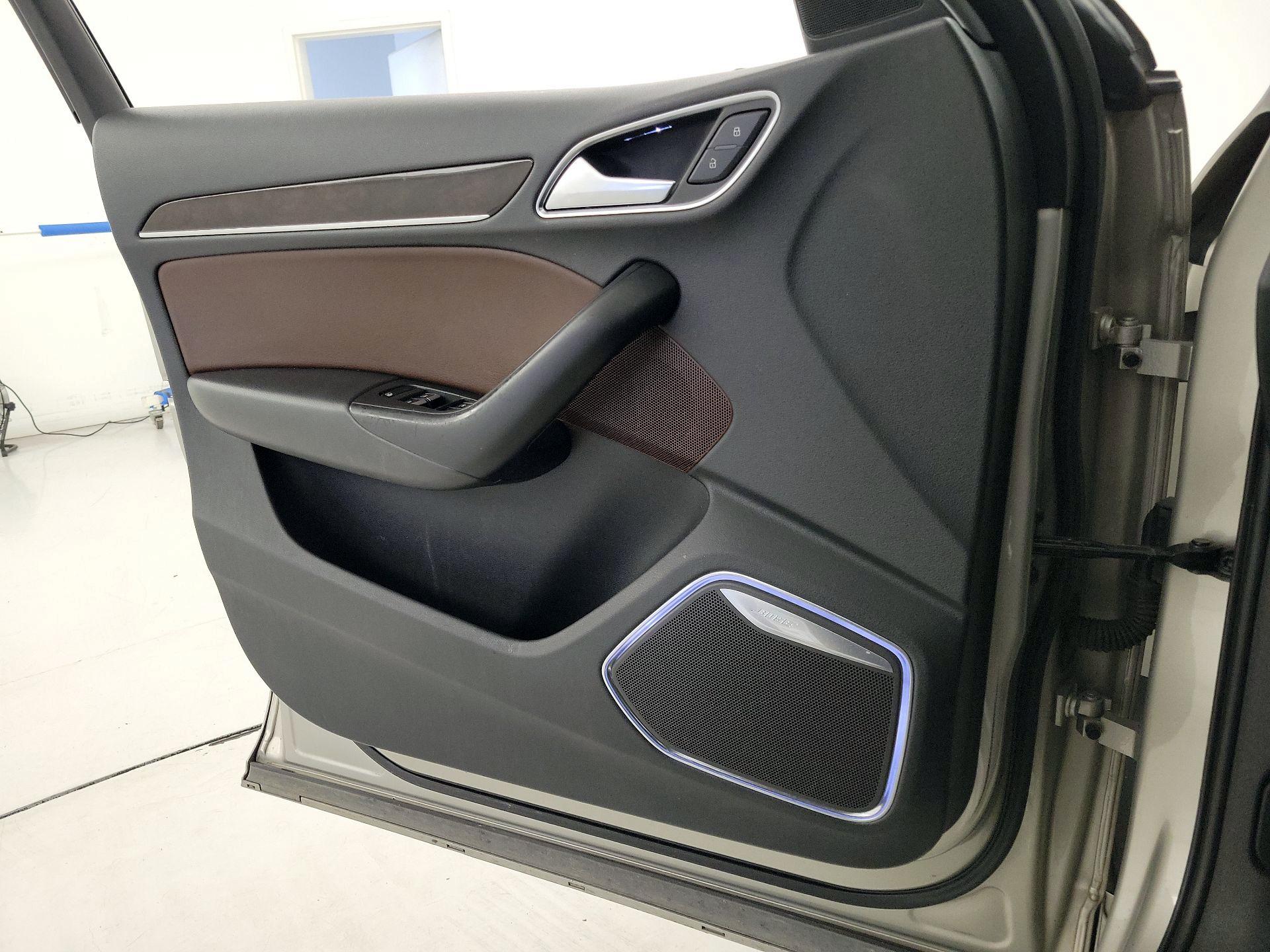 Thumbnail: 2016 Audi Q3 - 12