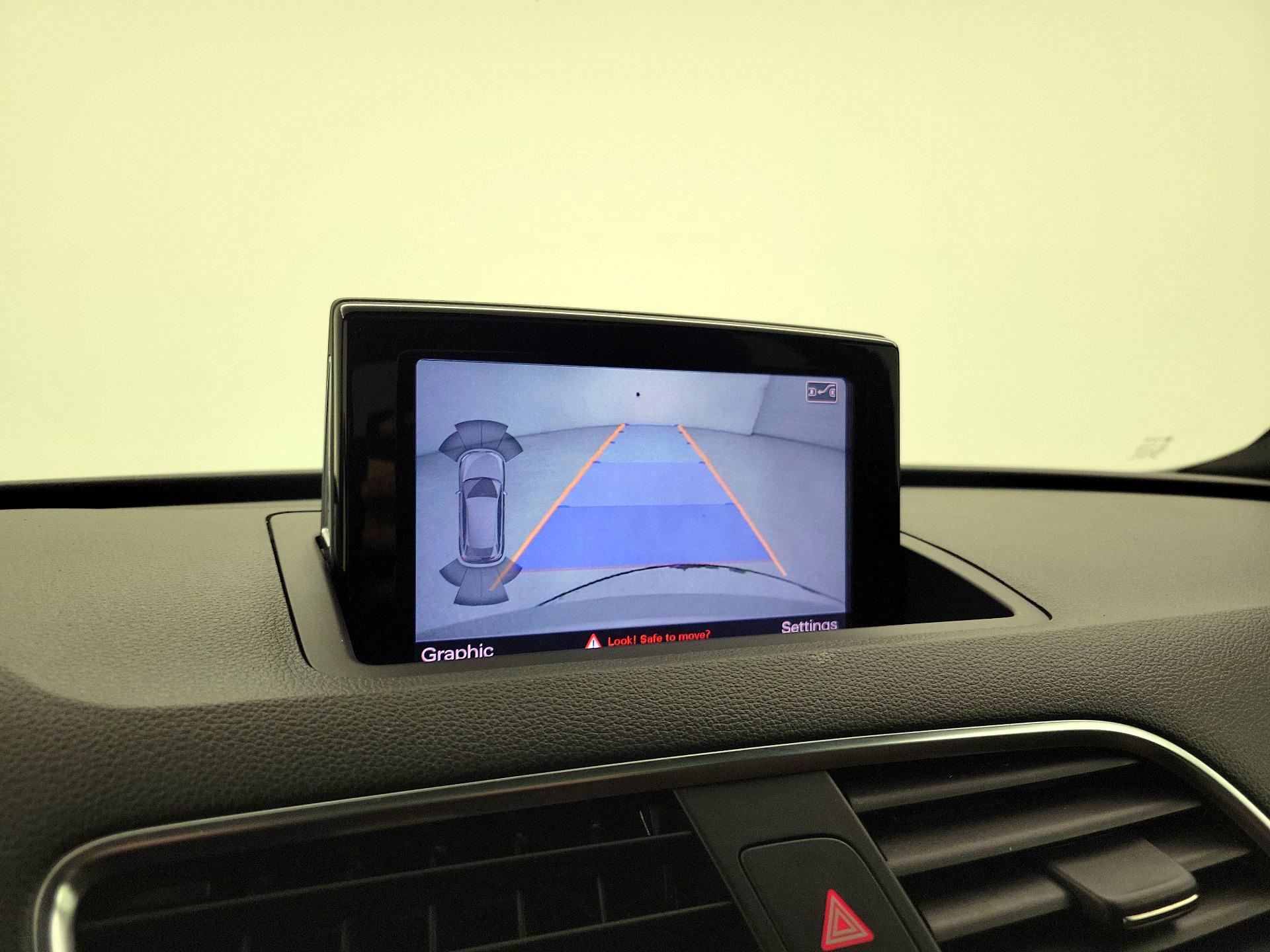 Thumbnail: 2016 Audi Q3 - 14