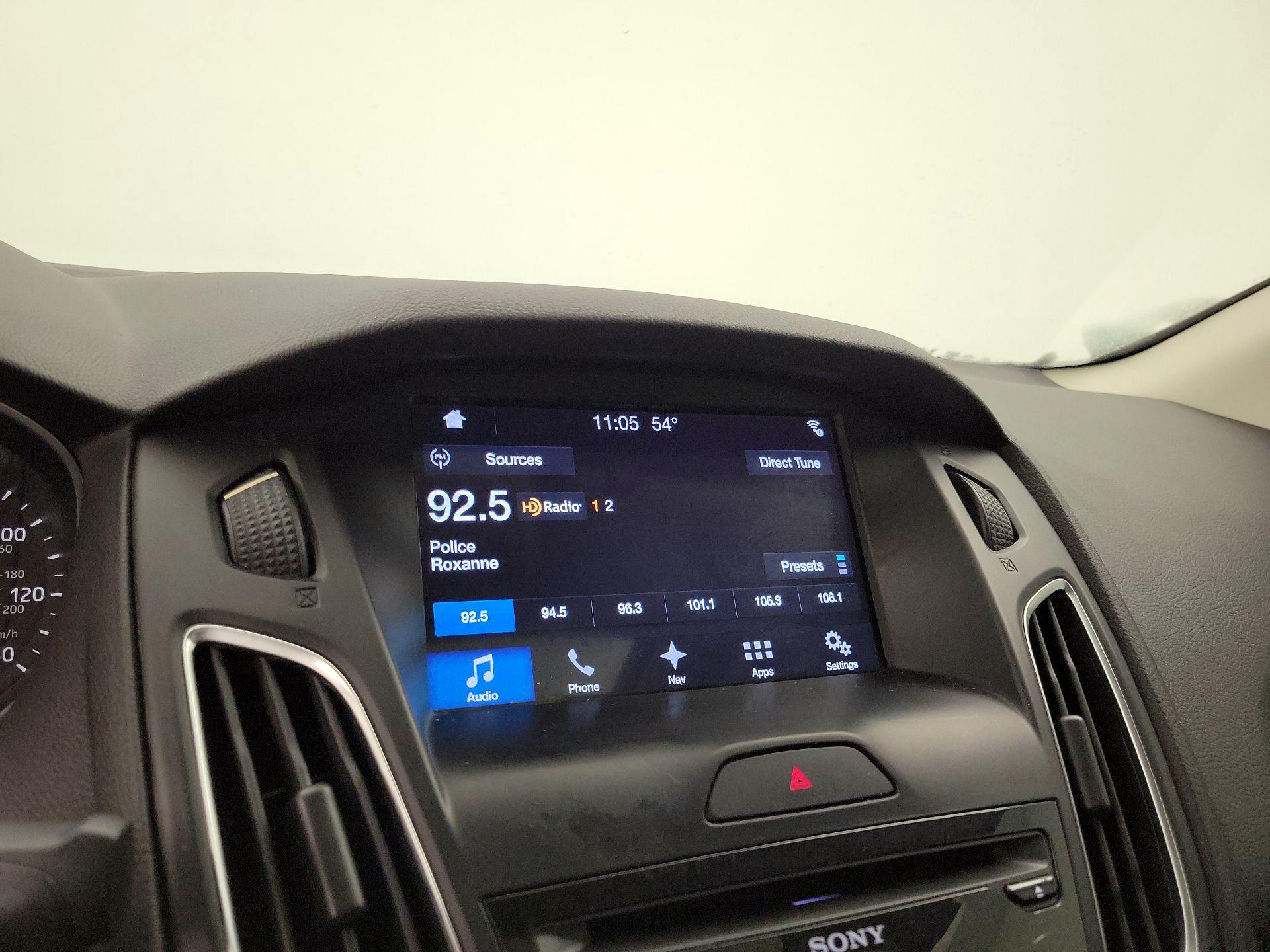 Thumbnail: 2017 Ford Focus - 16