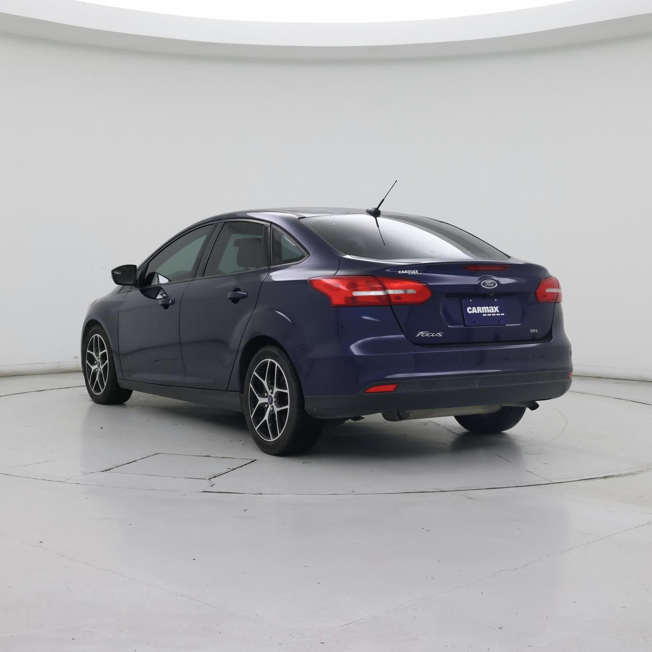 Thumbnail: 2017 Ford Focus - 2