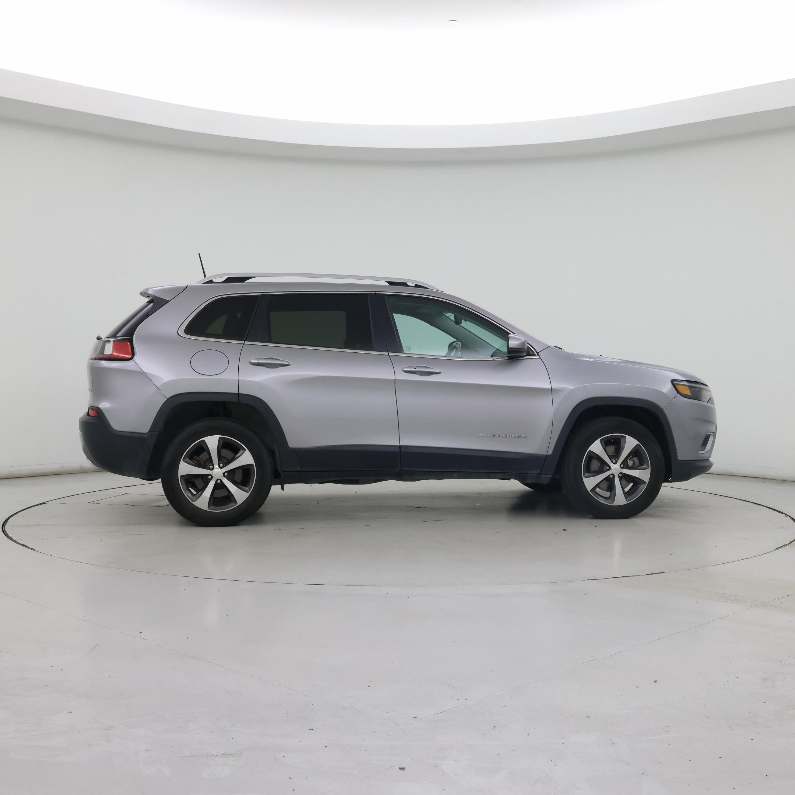 Thumbnail: 2020 Jeep Cherokee - 7