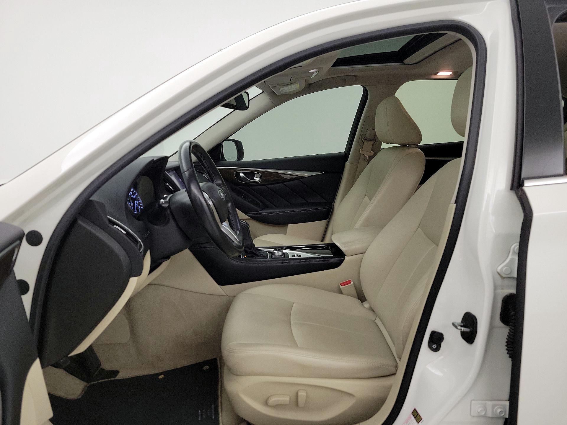 Thumbnail: 2019 INFINITI Q50 - 11