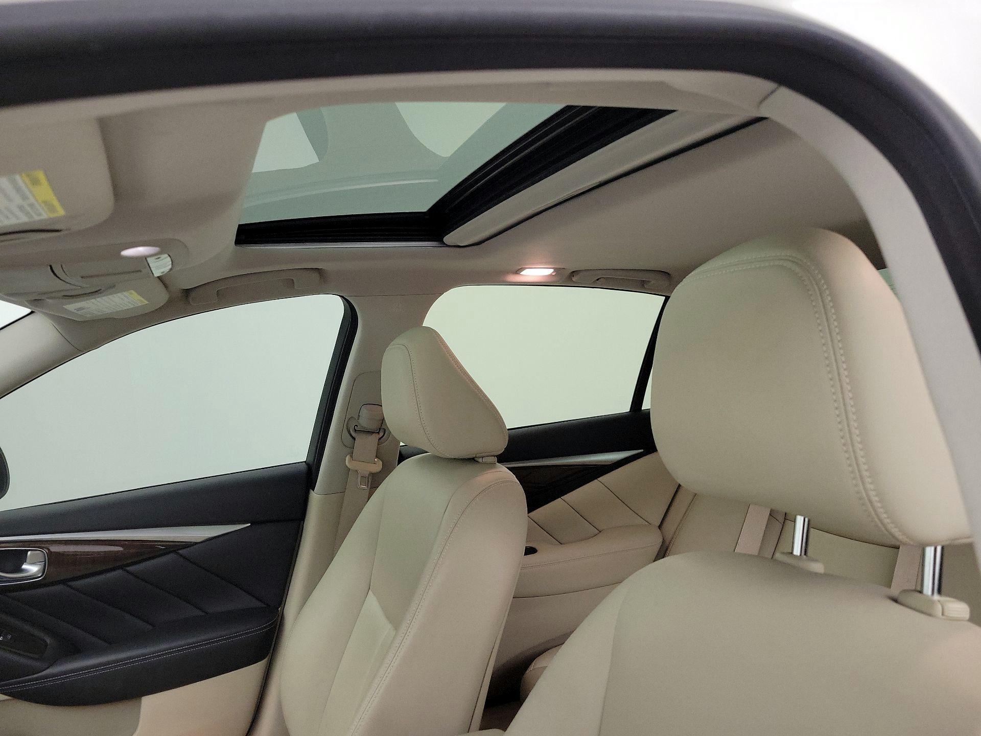 Thumbnail: 2019 INFINITI Q50 - 18