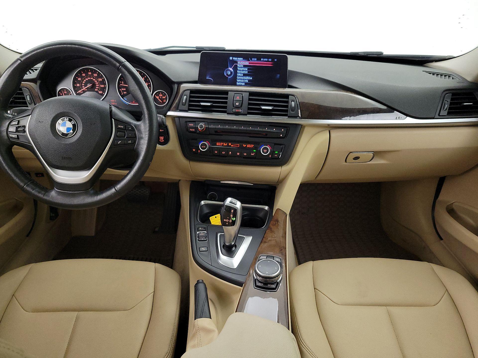 Thumbnail: 2015 BMW 3 Series - 9