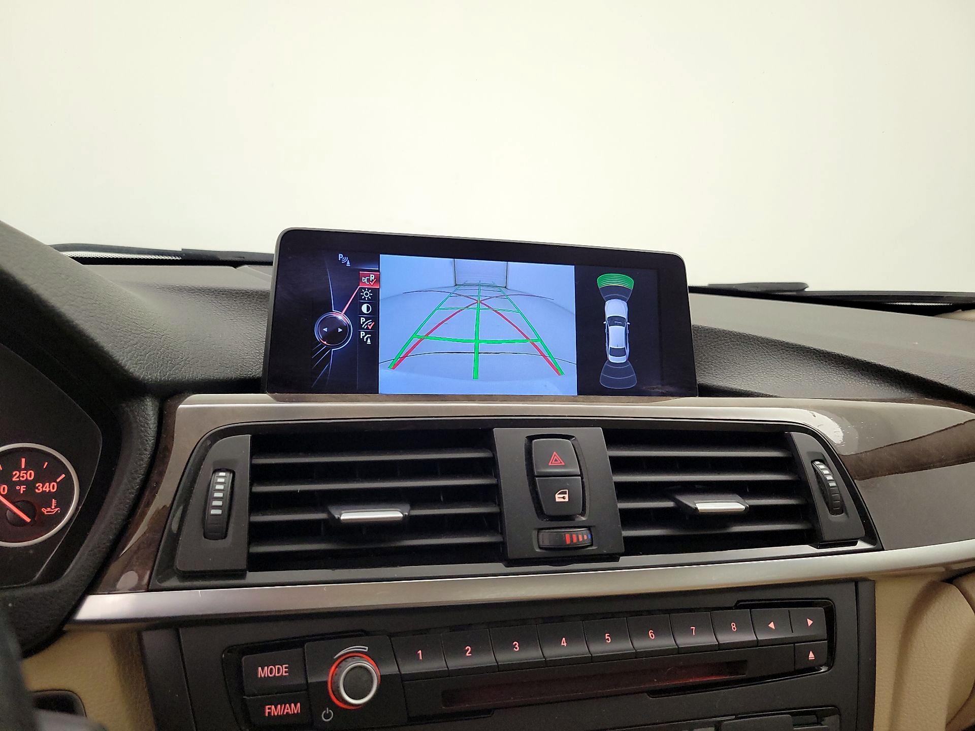 Thumbnail: 2015 BMW 3 Series - 15