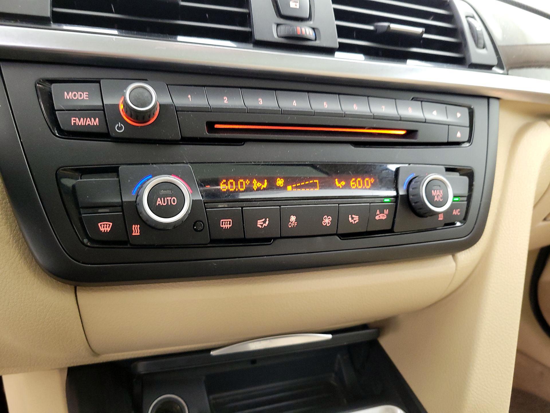 Thumbnail: 2015 BMW 3 Series - 17